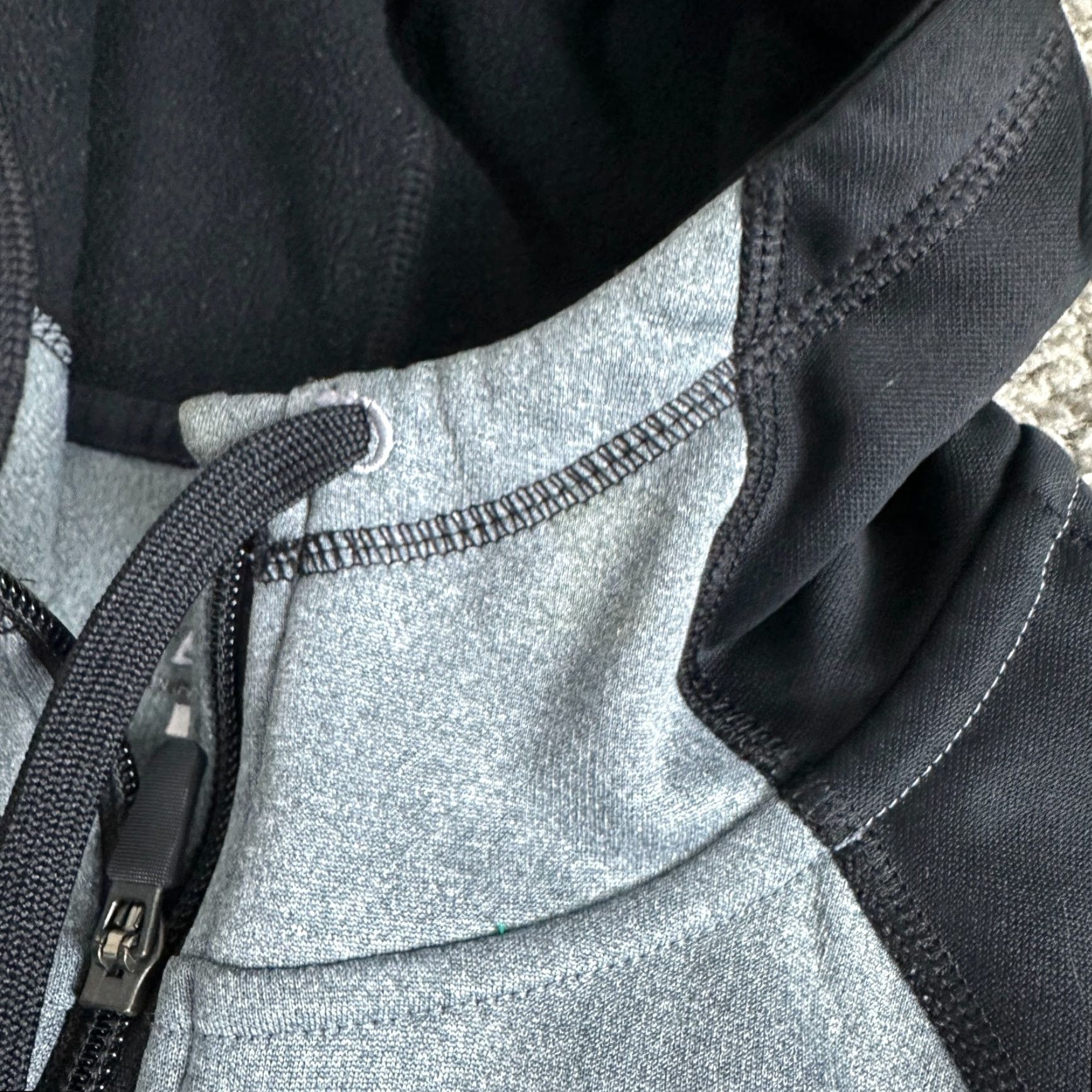 Nike Nike Jacket Women M Gray Black Therma Fit Fleece Full Zip Hooded Logo Mid-Length Windbreaker Winter Fall Size M / US 6-8 / IT 42-44 - 5 Thumbnail