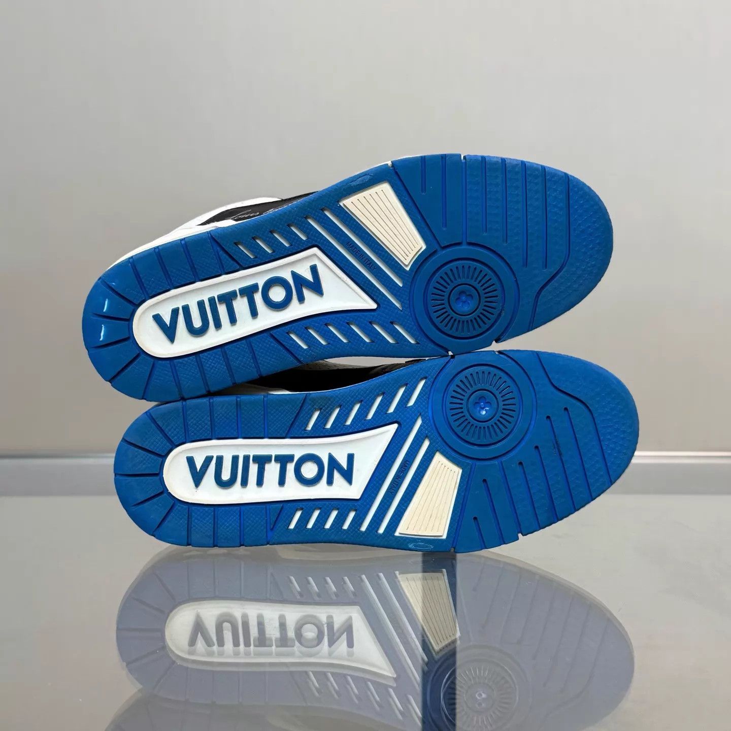 Louis Vuitton LV Trainer Fragment 2.0 UK4 (38) 95 Size US 7.5 / IT 37.5 - 7 Thumbnail
