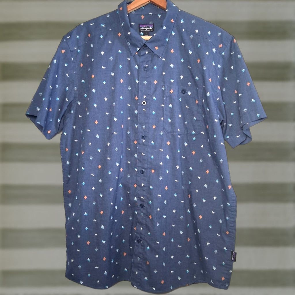 Patagonia Patagonia Shirt Men L Blue Organic Cotton Mountains Hike Button Up READ Size US L / EU 52-54 / 3 - 1 Thumbnail