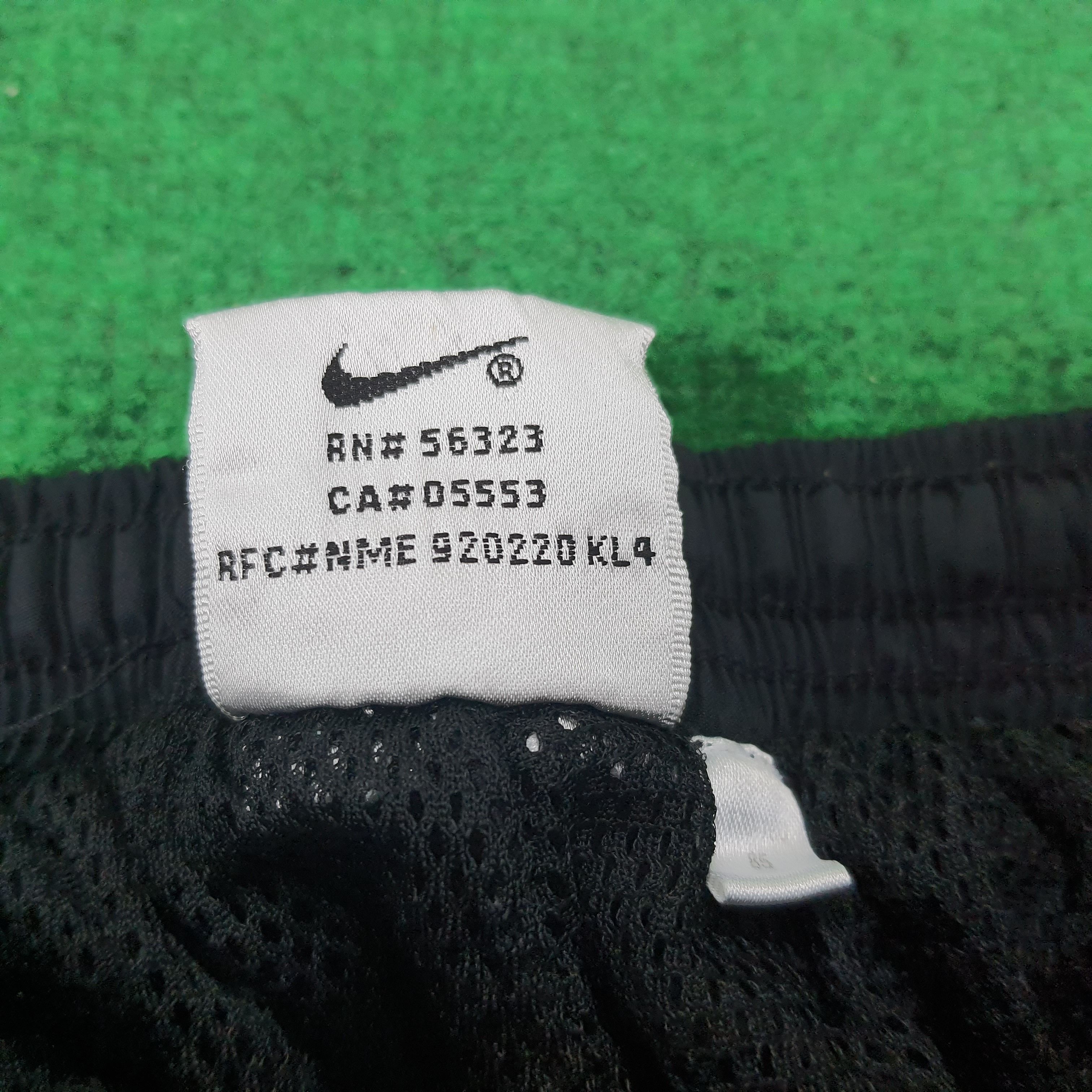 Other Vintage Nike Sportswear Jogger Pants Size US 31 - 7 Thumbnail