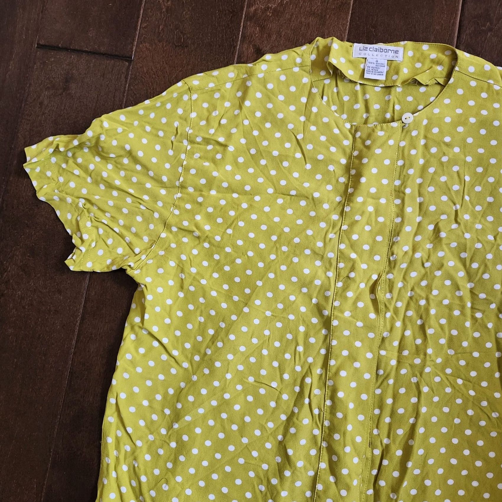 Liz Claiborne Liz Claiborne Collection Blouse Women's Short Sleeve Yellow Polka Dot Pullover Size 8 Quiet Colorful Casual Travel Spring Summer Fall Regular Womens Size M / US 6-8 / IT 42-44 - 4 Thumbnail