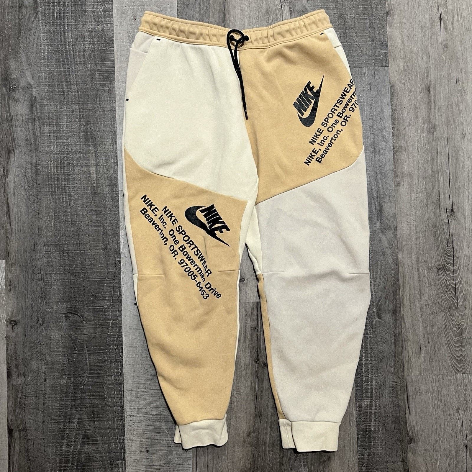 Nike Nike Tech Fleece Jogger Pants Short Coconut Sesame Color Size US 36 / EU 52 - 1 Thumbnail