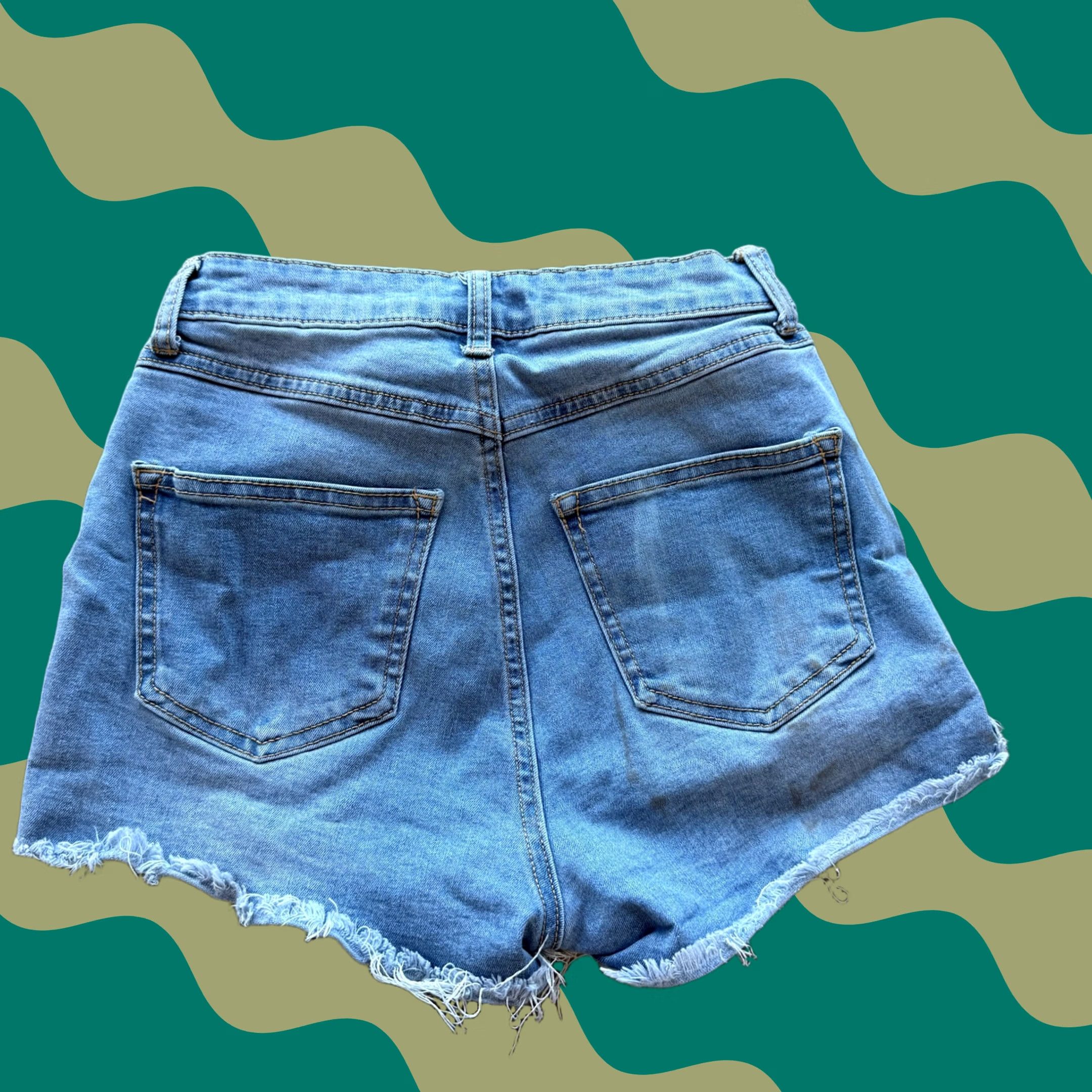 Forever 21 VINTAGE Forever 21 Denim Jean Shorts Frayed Cut-Off High Waisted Women’s 25 Blue Womens Shorts 25 Size 42" / US 20 - 1 Thumbnail