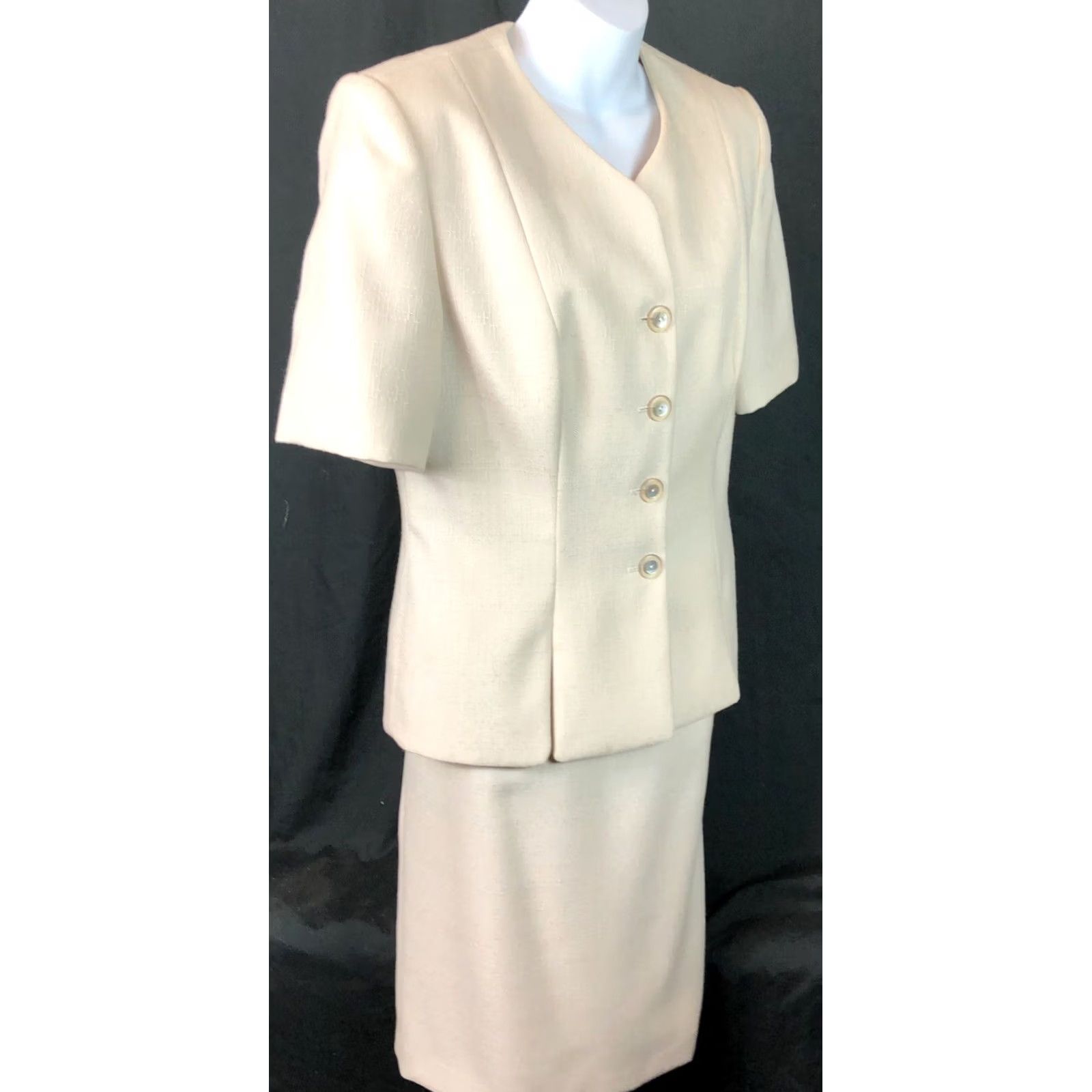 Vintage Dress Barn Skirt Suit 10 Ivory 2pc Lined V Neck Pleat Hem Knee Length Back Slit Size 29" - 2 Thumbnail