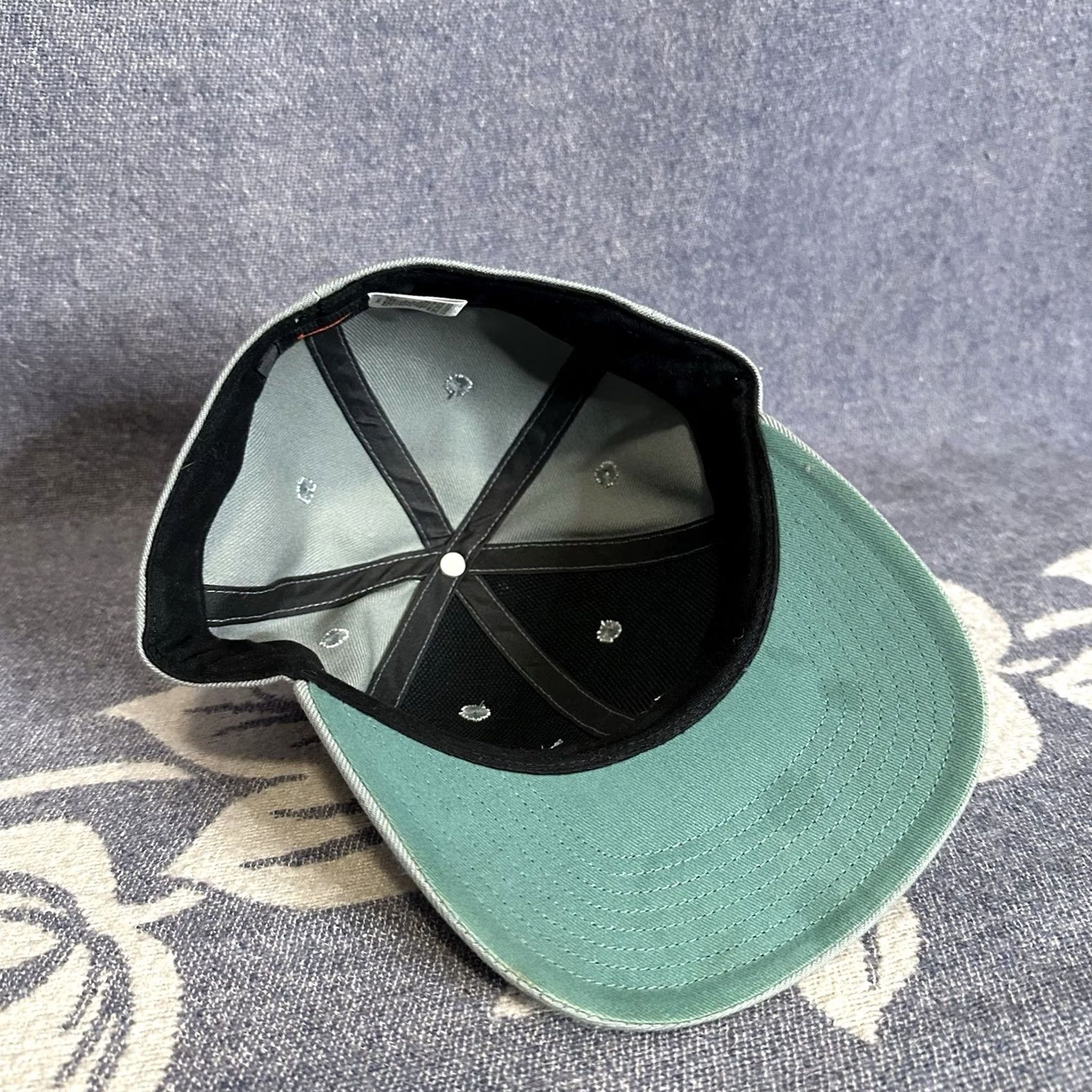 Nike VINTAGE Nike Wool Blend Embroidered Swoosh Sage Green Fitted Hat Men’s Sz 7 Y2K Mens Size ONE SIZE - 5 Thumbnail
