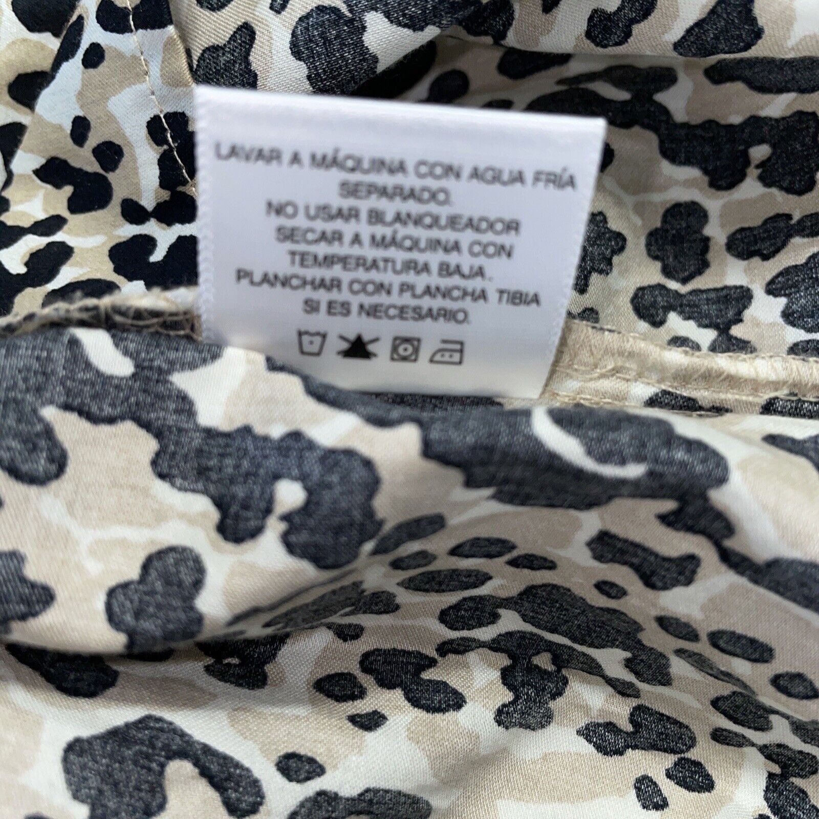 Other Jaclyn Smith Animal Print Button Up Blouse Size Medium With Size M / US 6-8 / IT 42-44 - 10 Thumbnail