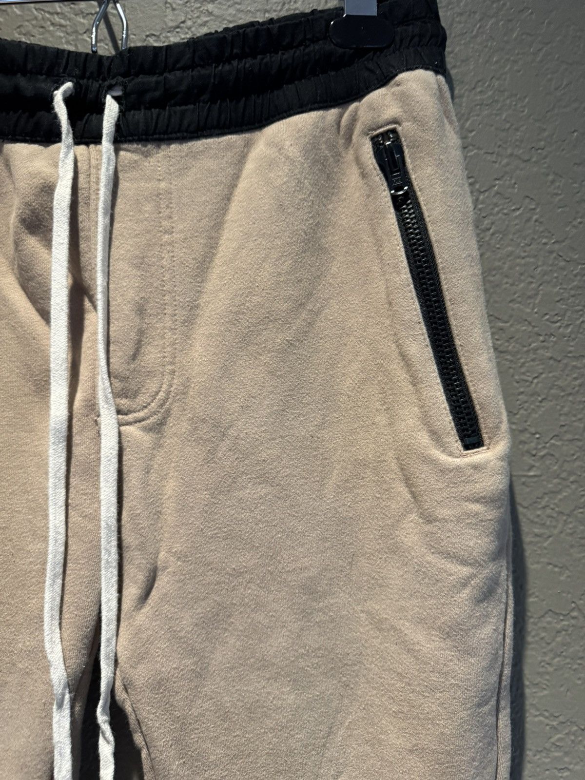 Fear of God Fear of God Essentials First Collection Beige Joggers Zipper Size US 29 - 3 Thumbnail