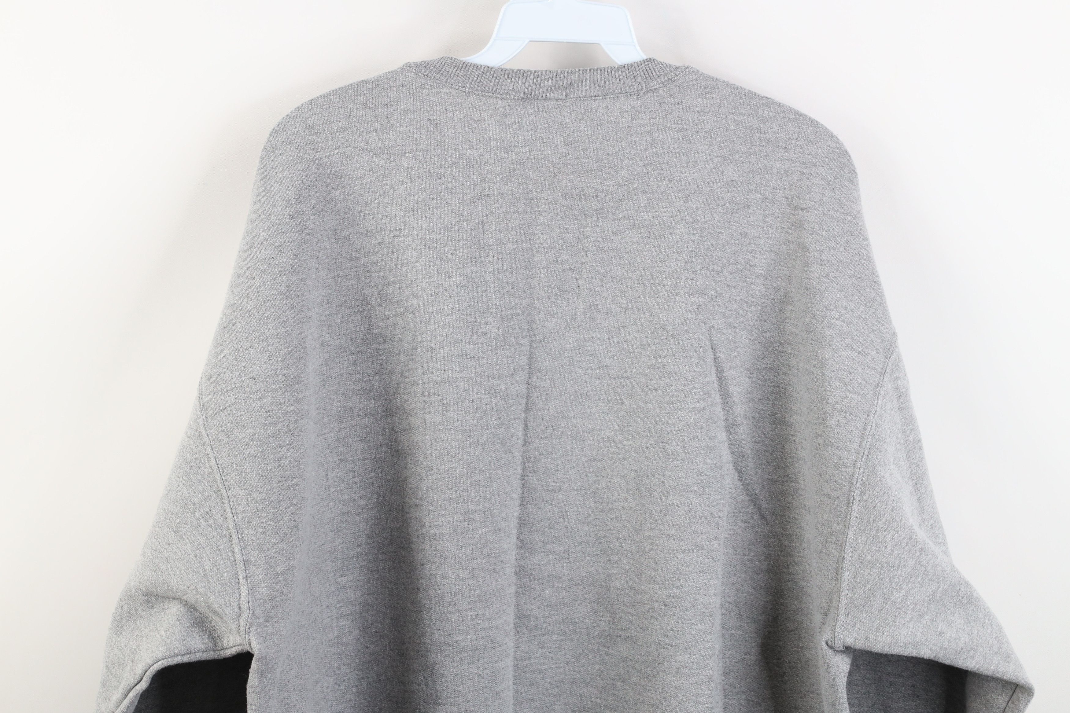 Vintage Vintage Give Blood Play Hockey Crewneck Sweatshirt Gray Size US XL / EU 56 / 4 - 8 Thumbnail