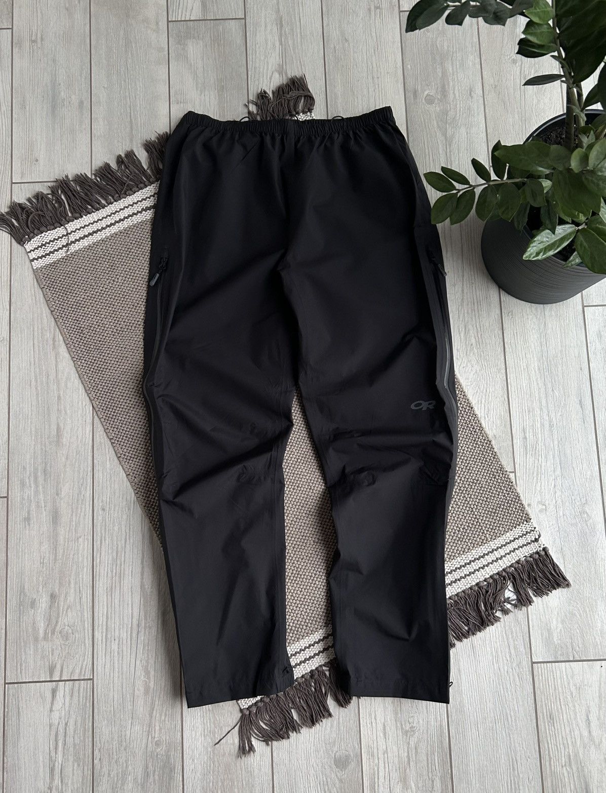 Goretex × Outdoor Research Outdoor Research Gore-tex Pants Gorpcore Hiking Techwear Size US 34 / EU 50 - 14 Thumbnail