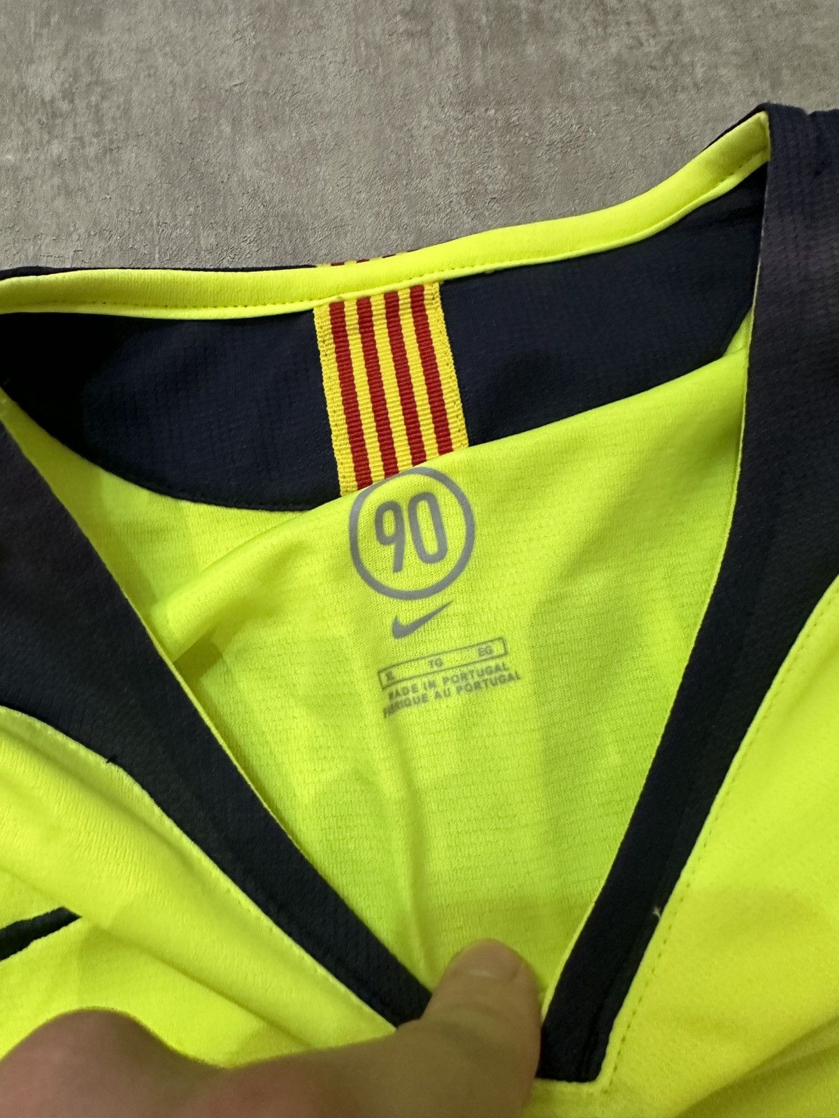 Nike Barcelona 2005-2006 away shirt Size US XL / EU 56 / 4 - 3 Thumbnail