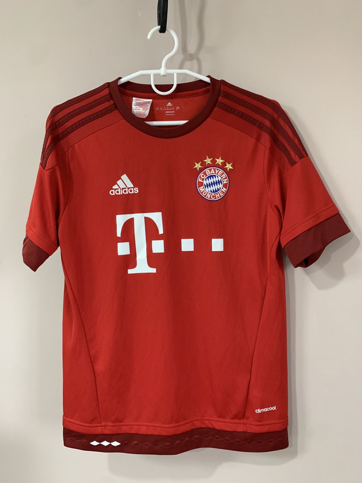 Adidas Bayern Munich 2015 home Football Shirt Adidas Soccer Jersey Size US XS / EU 42 / 0 - 1 Thumbnail