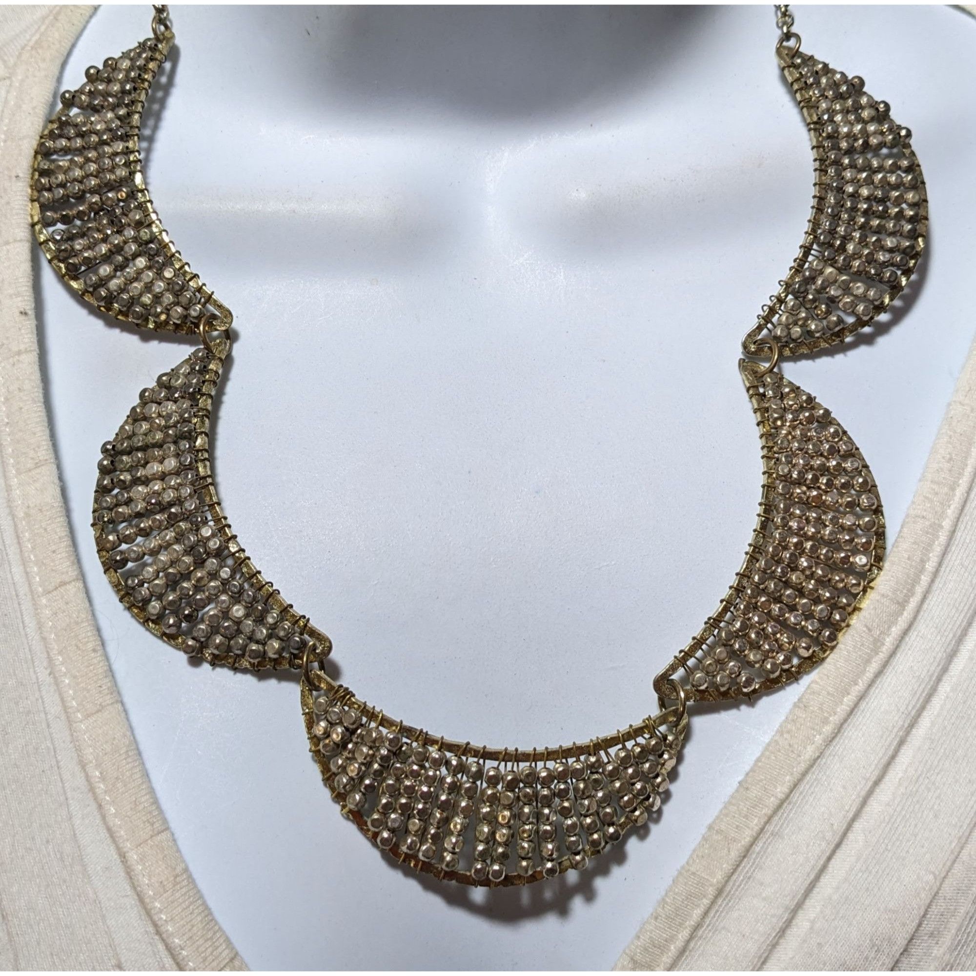 Other Retro Beaded Scalloped Metallic Necklace Size ONE SIZE - 5 Thumbnail