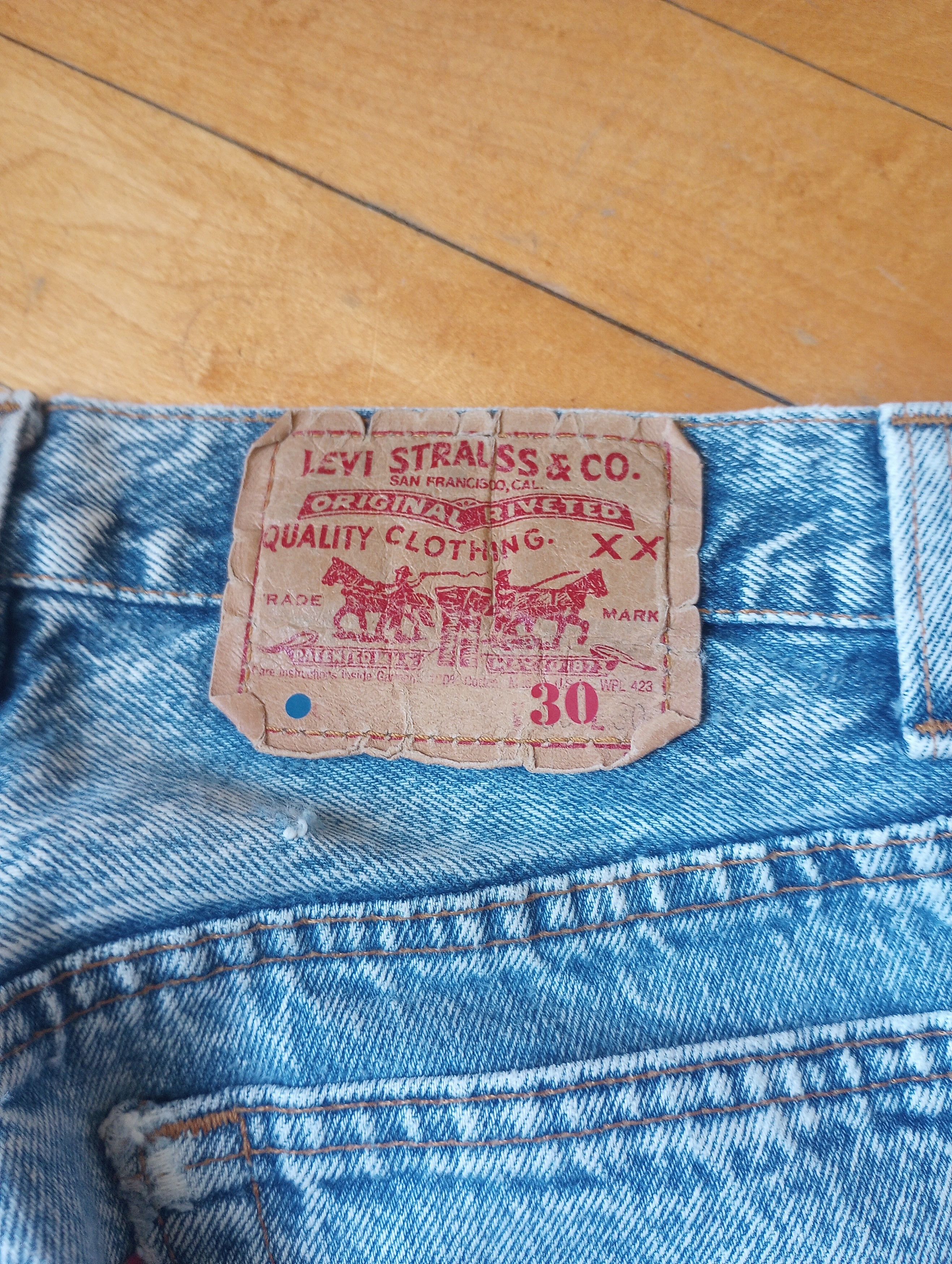 Levi's Levi's Authorized Vintage 501 Light Wash Distressed Jeans Size US 29 - 2 Thumbnail
