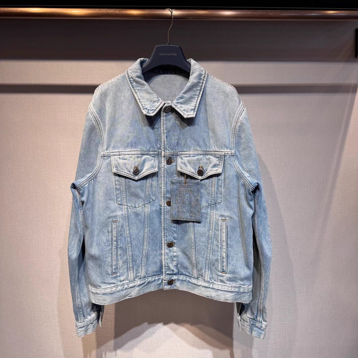 Louis Vuitton LV Workwear Denim Jkt Chest Tag 50 New Size US M / EU 48-50 / 2 - 1 Thumbnail