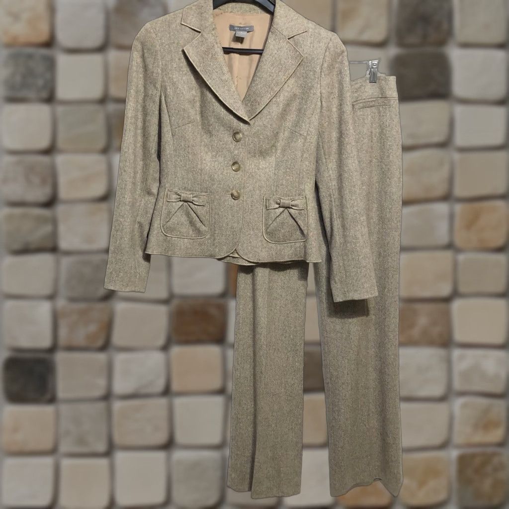 Ann Taylor VINTAGE Ann Taylor 2pc Blazer Jacket Pant Wool Suit 4 Lt Brown Bow Pockets Office Career Women Suit Size 27" / US 4 / IT 40 - 1 Thumbnail