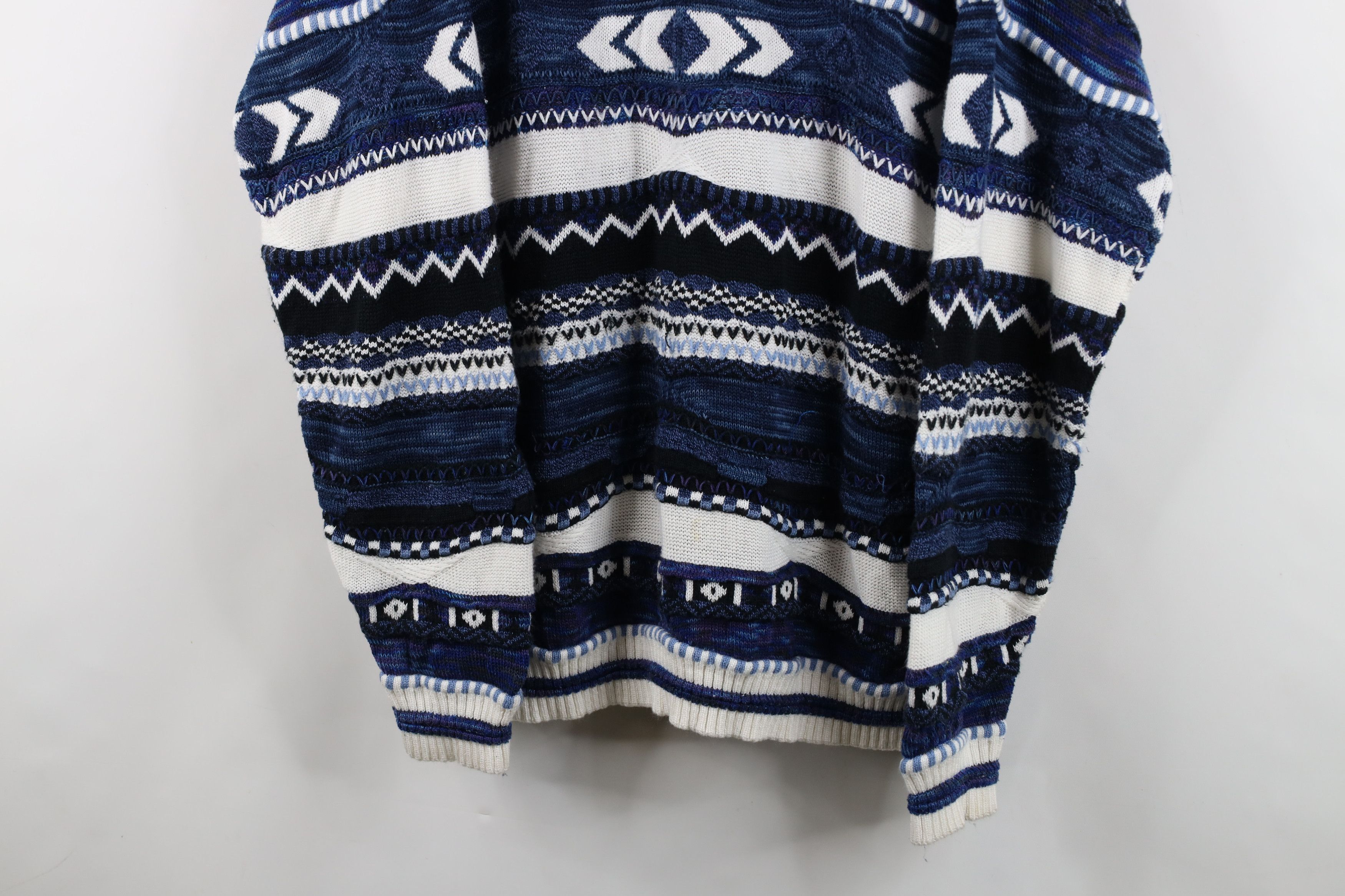 Vintage Vintage 90s Coogi Style Bassmaster Textured Knit Sweater USA Size US L / EU 52-54 / 3 - 3 Thumbnail