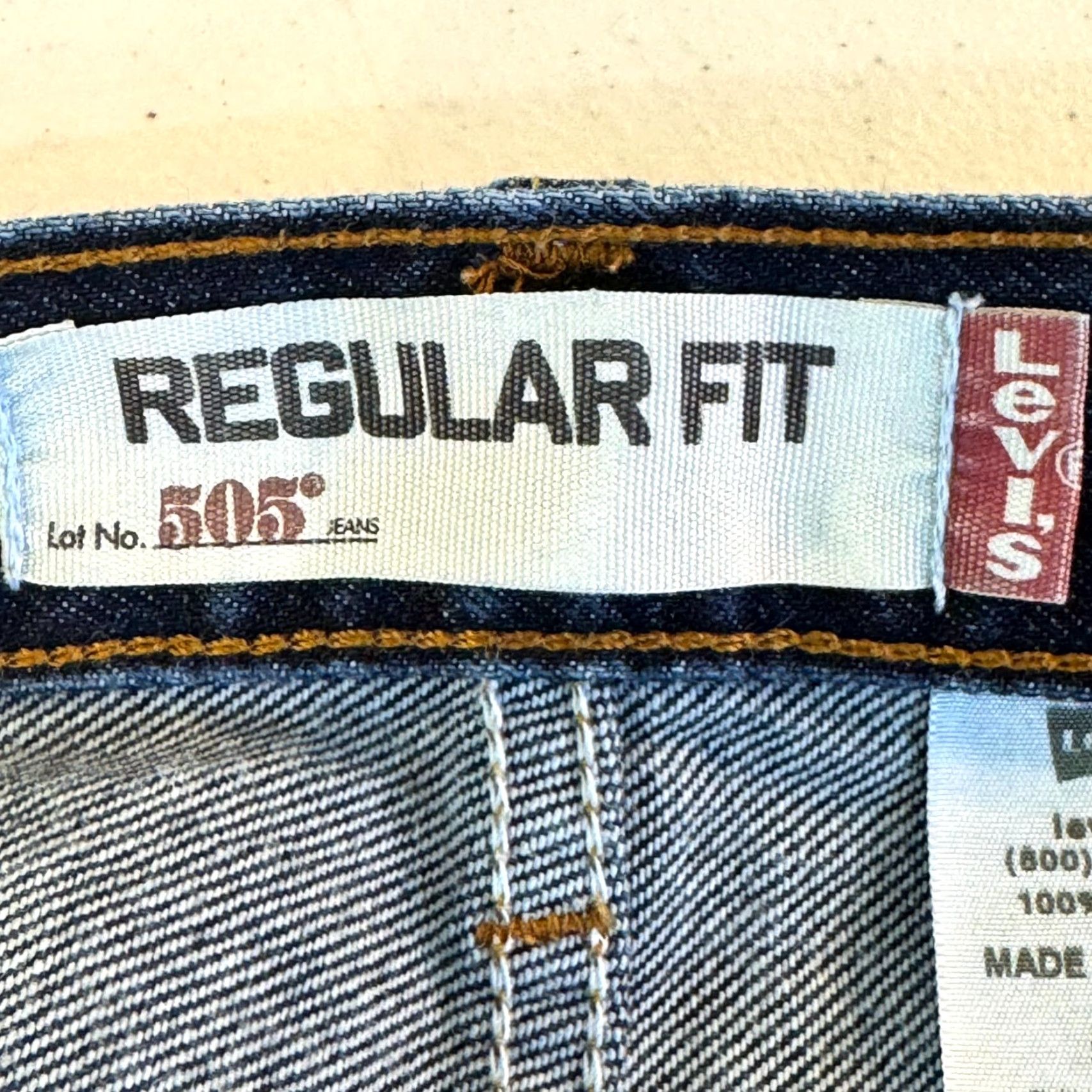 Levi's VINTAGE Levis 505 Jeans Mens 40x30 Blue Denim Regular Fit Straight Leg Classic Size US 40 / EU 56 - 6 Thumbnail