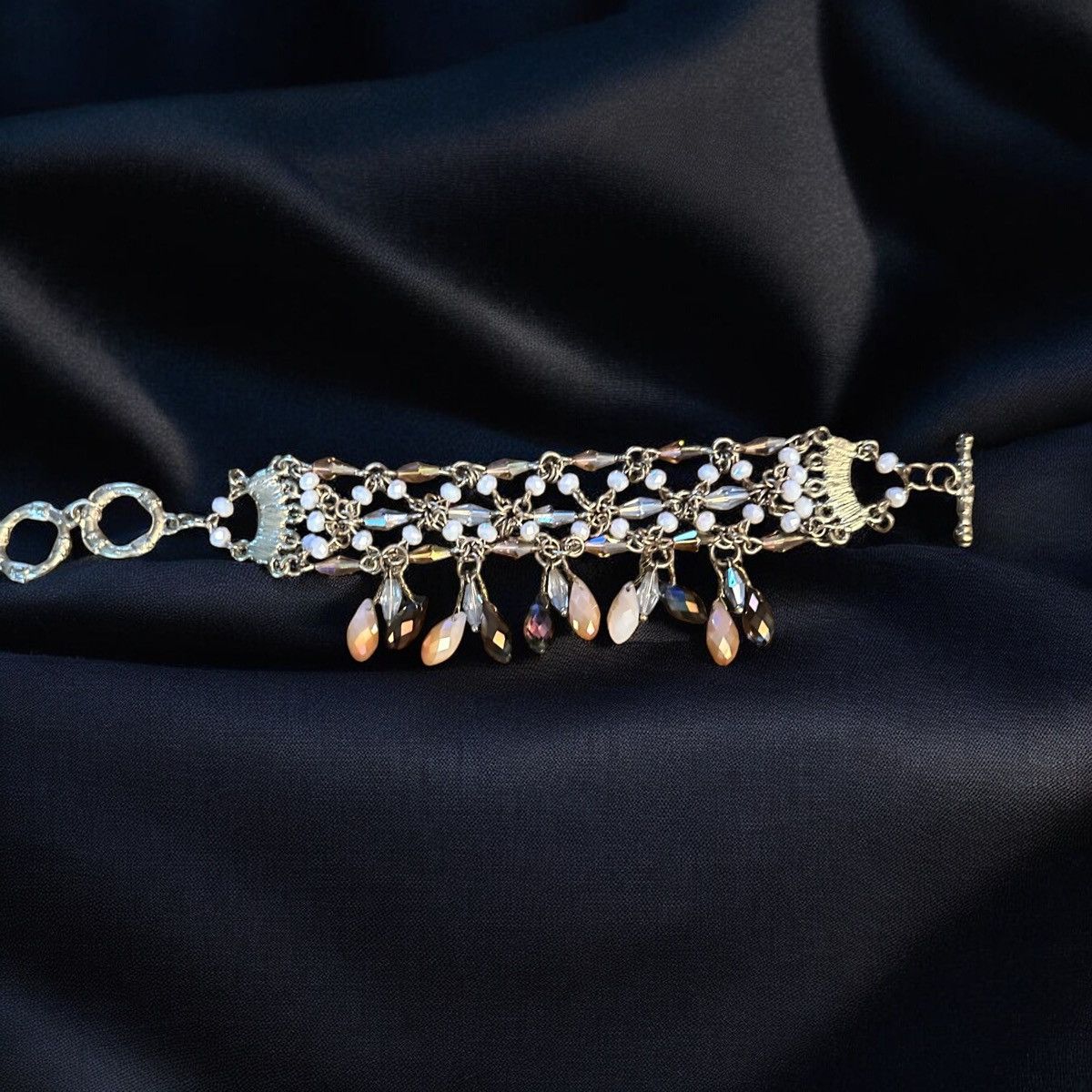 Other Gold tone woven glass bead dangle toggle bracelet Size ONE SIZE - 5 Thumbnail