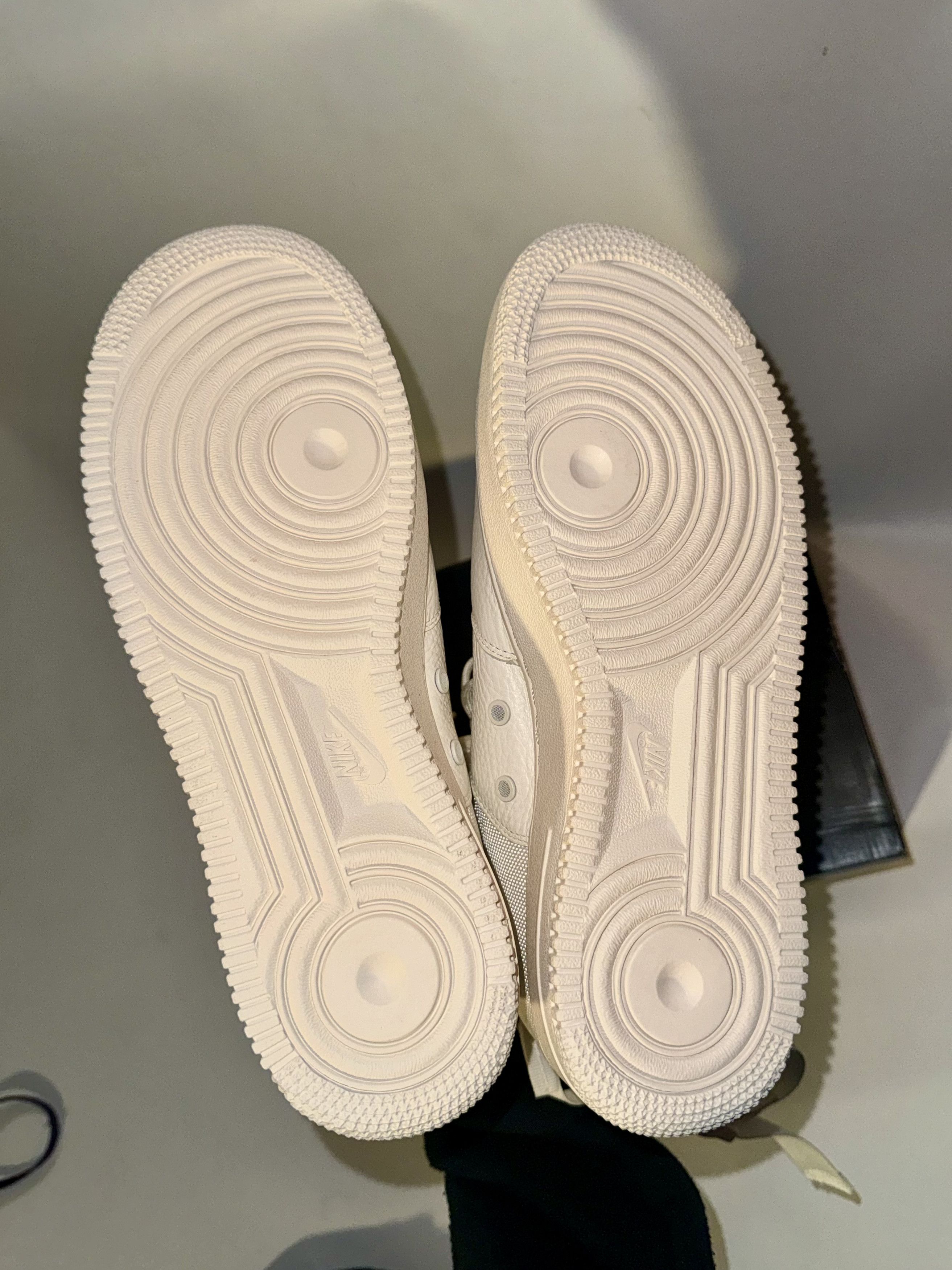 Nike Nike SF Air Force 1 "Triple Ivory" (Rare) Size US 10 / EU 43 - 6 Thumbnail