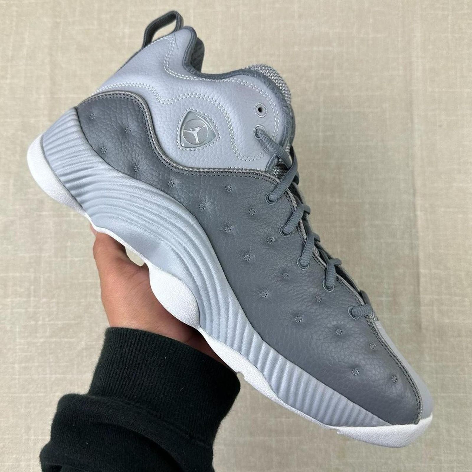 Jordan Brand 2016 Jordan Jumpman Team 2 “Cool Grey" Men 13 Size US 13 / EU 46 - 1 Thumbnail