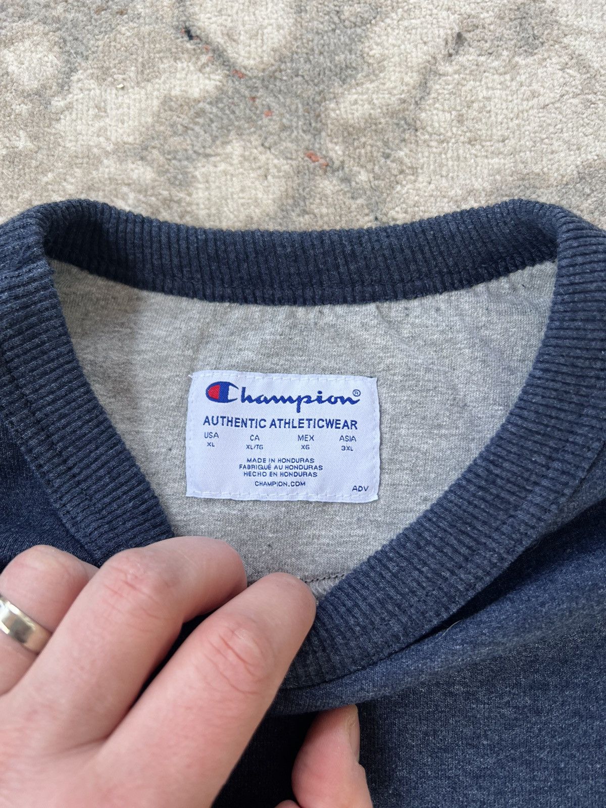 Champion Vintage Champion Sweatshirt Size US XL / EU 56 / 4 - 3 Thumbnail