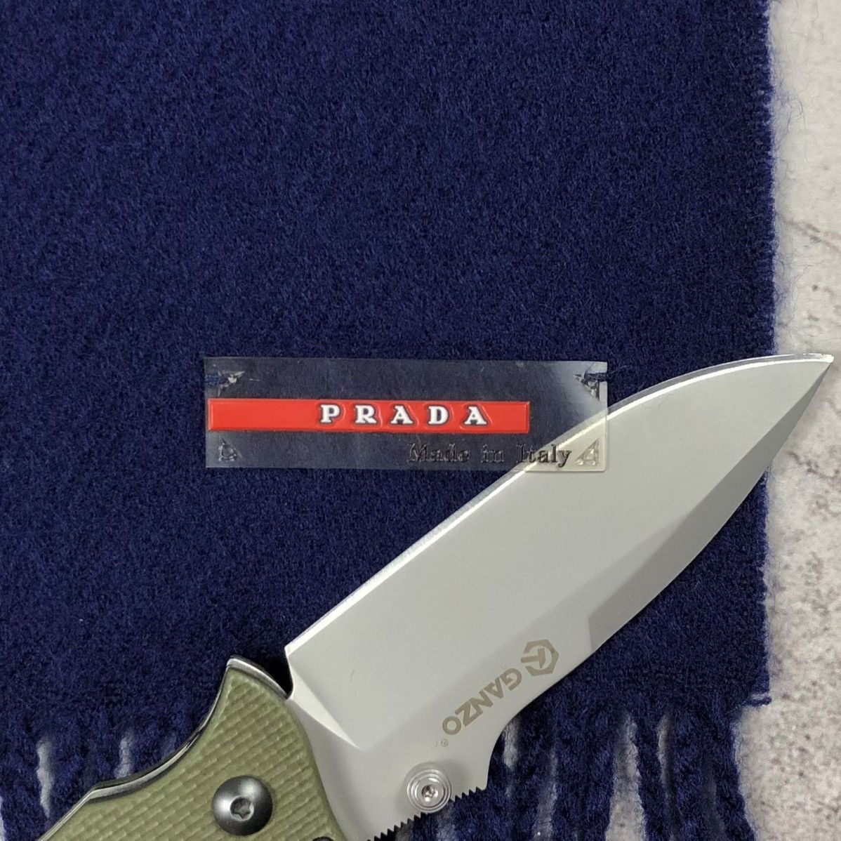 Prada Prada Wool Red Tab Scarf Size ONE SIZE - 2 Thumbnail
