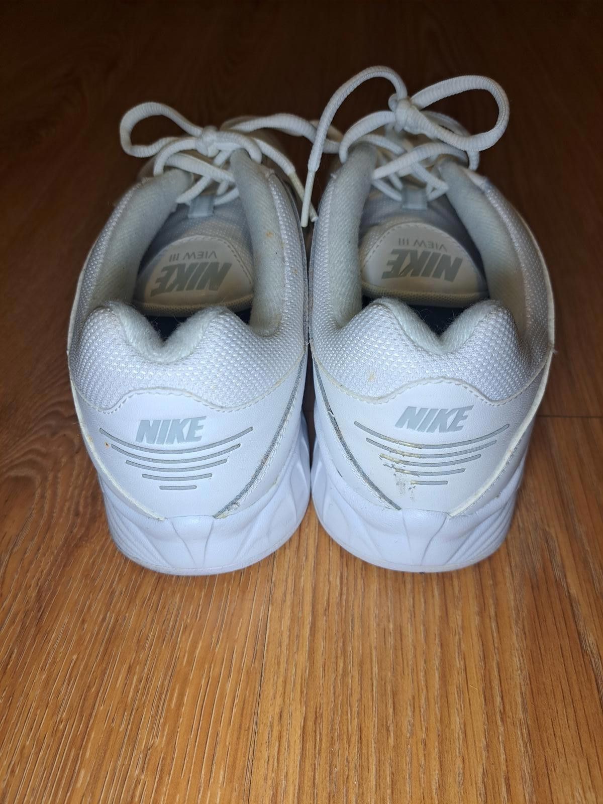 Nike Nike View 3 Mens Shoes 8.5 White Athletic Size US 8.5 / EU 41-42 - 6 Thumbnail