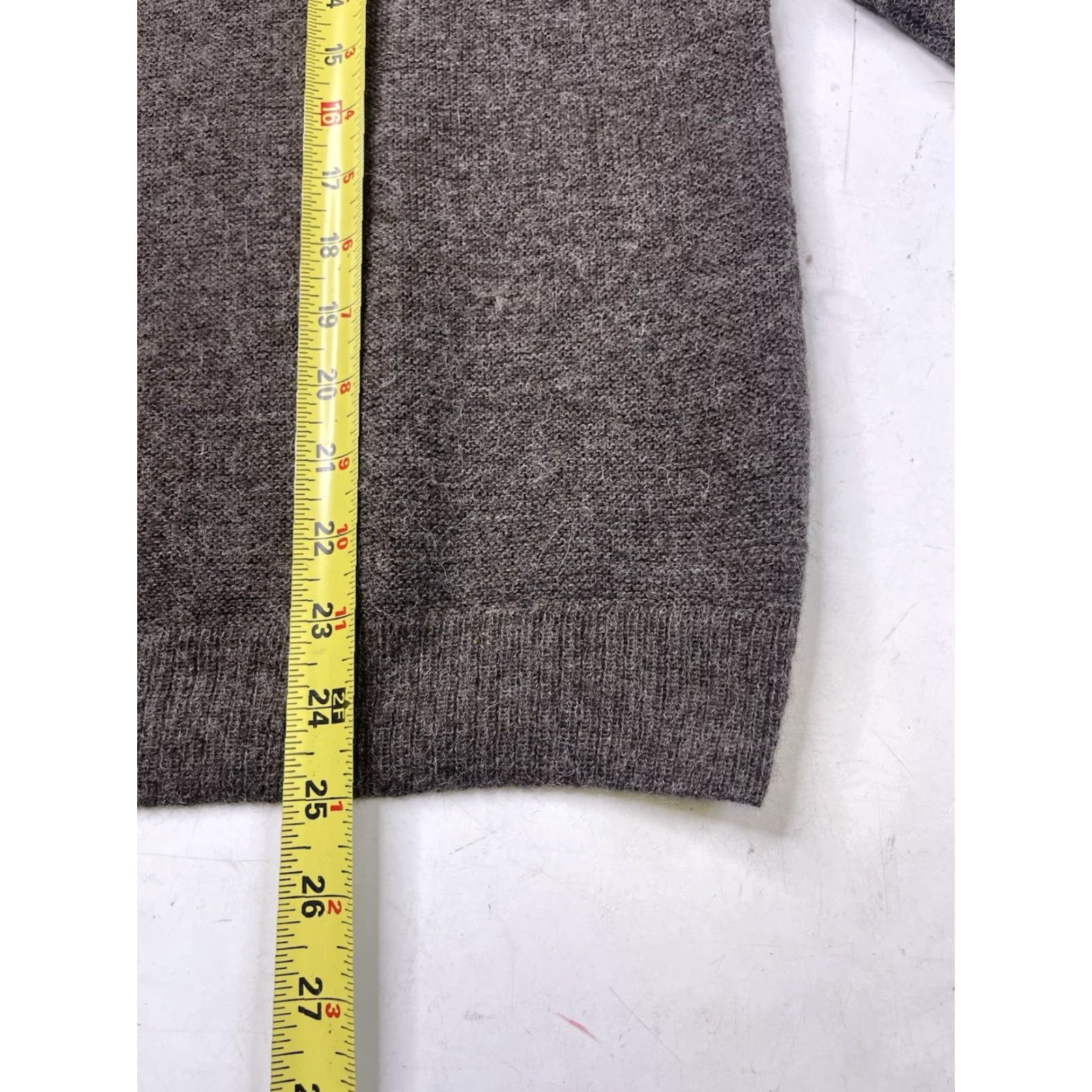The Territory Ahead The Territory Ahead Sweater Mens V-Neck Pullover Brown Alpaca Knit Long Sleeve M Regular Fall Winter Peru Size US M / EU 48-50 / 2 - 4 Thumbnail