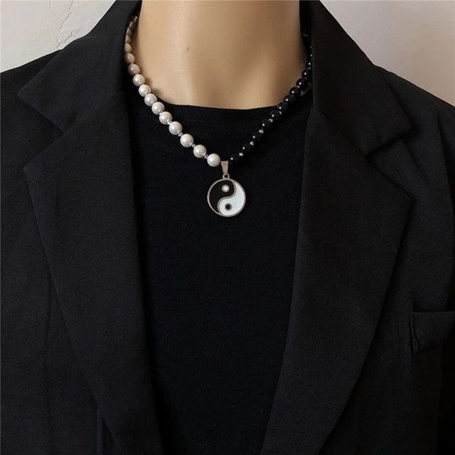 Other Black and White Round Pendant Pearl Necklace Size ONE SIZE - 2 Thumbnail