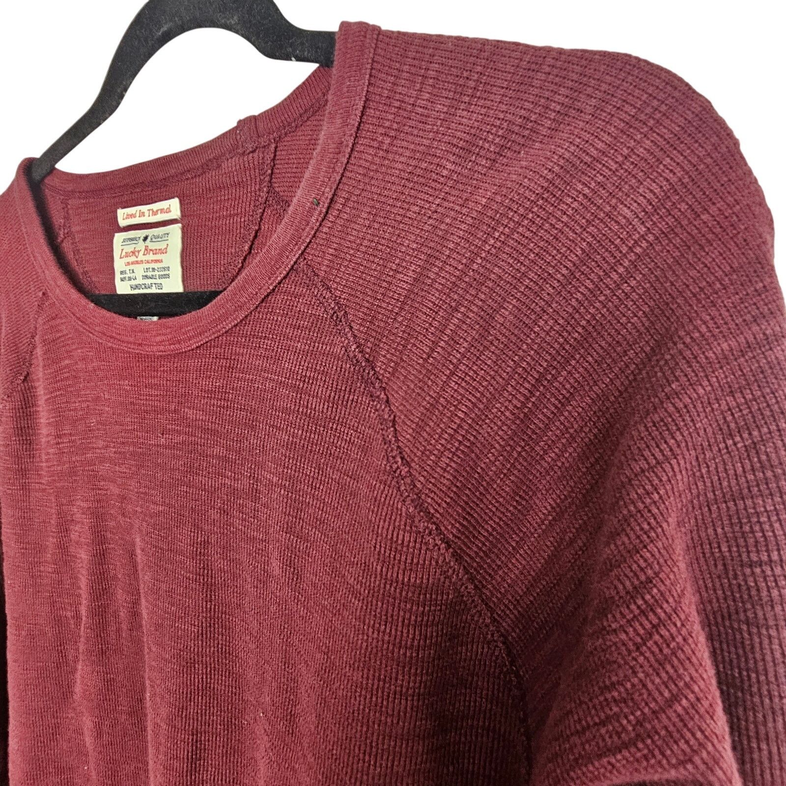 Lucky Brand Lucky Brand Shirt L Red Lived In Thermal Shirt LS Crew Neck Size US L / EU 52-54 / 3 - 5 Thumbnail