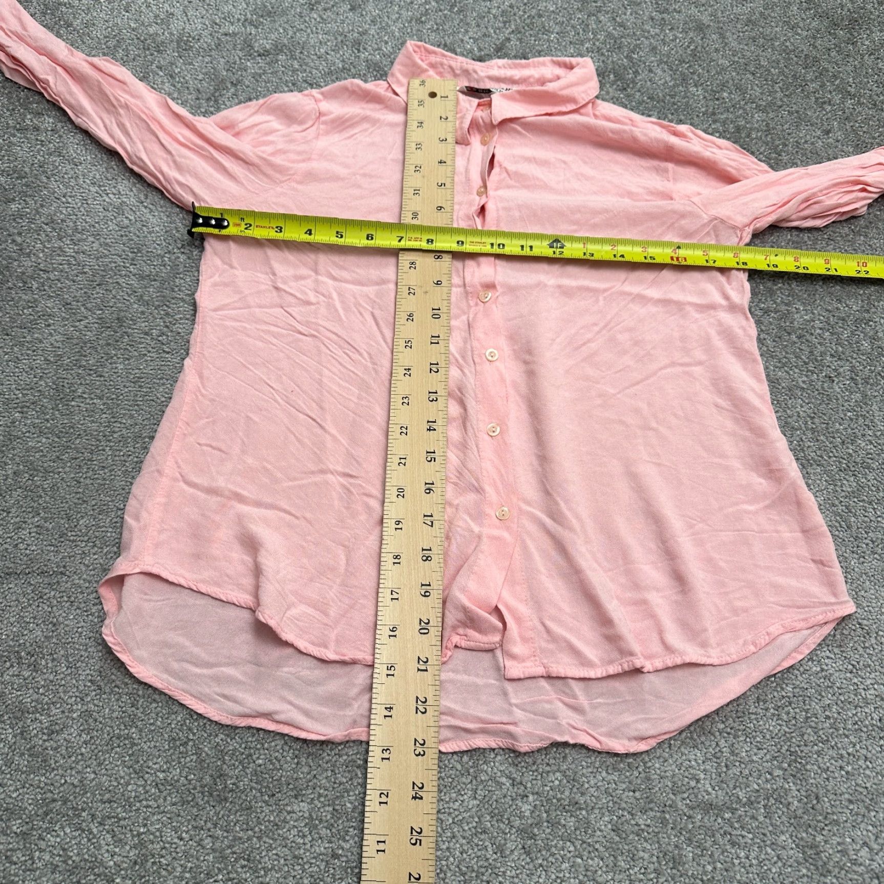 Vintage VINTAGE Big Dart Button-Up Shirt Womens 8 Peach Long Sleeve Knit Rayon Casual Top 90s Designer Womens Size M / US 6-8 / IT 42-44 - 5 Thumbnail