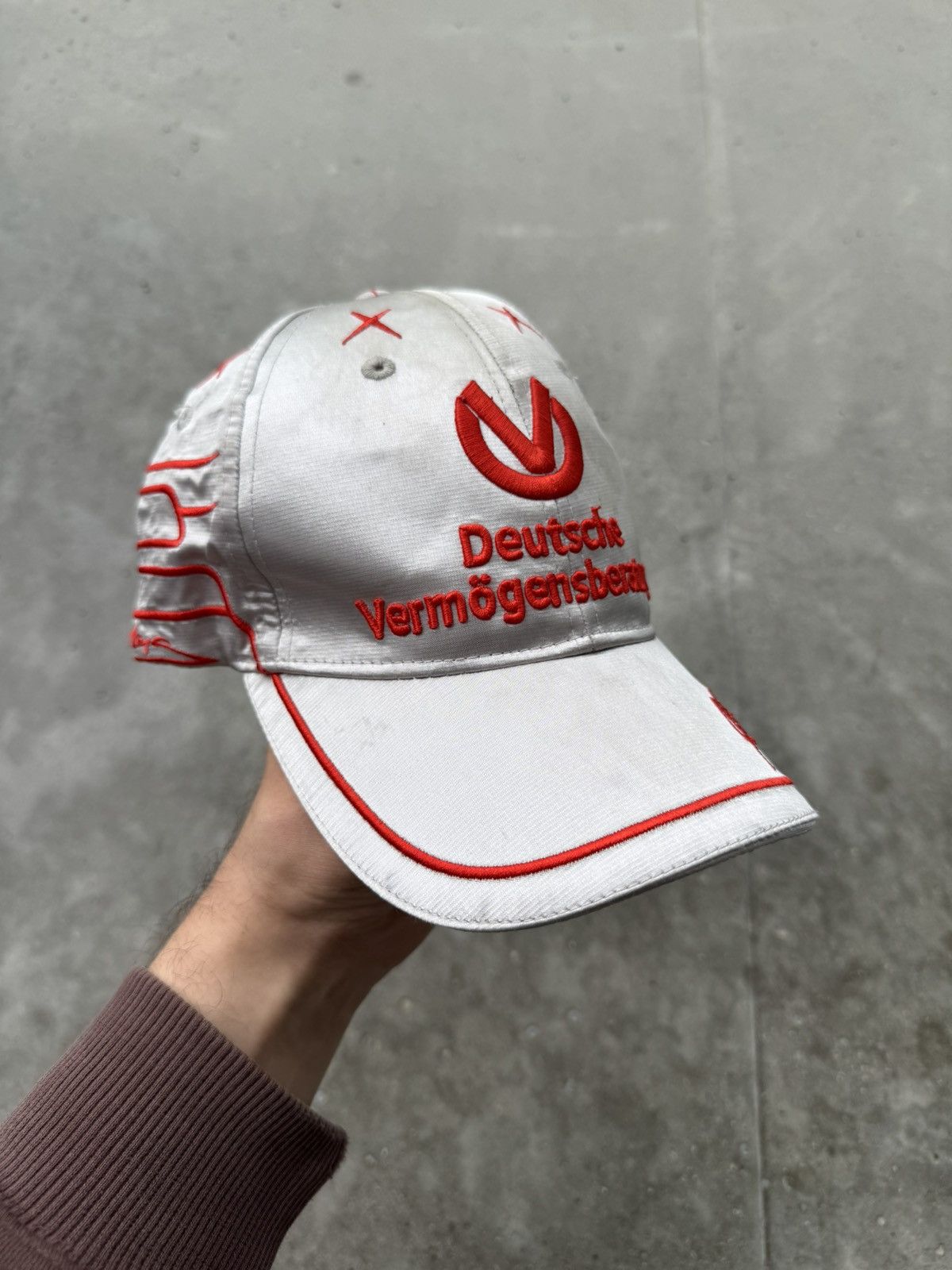 Formula 1 × Vintage Limited edition ?/211 Michael Schumacher Cap from 2011 Size ONE SIZE - 2 Thumbnail