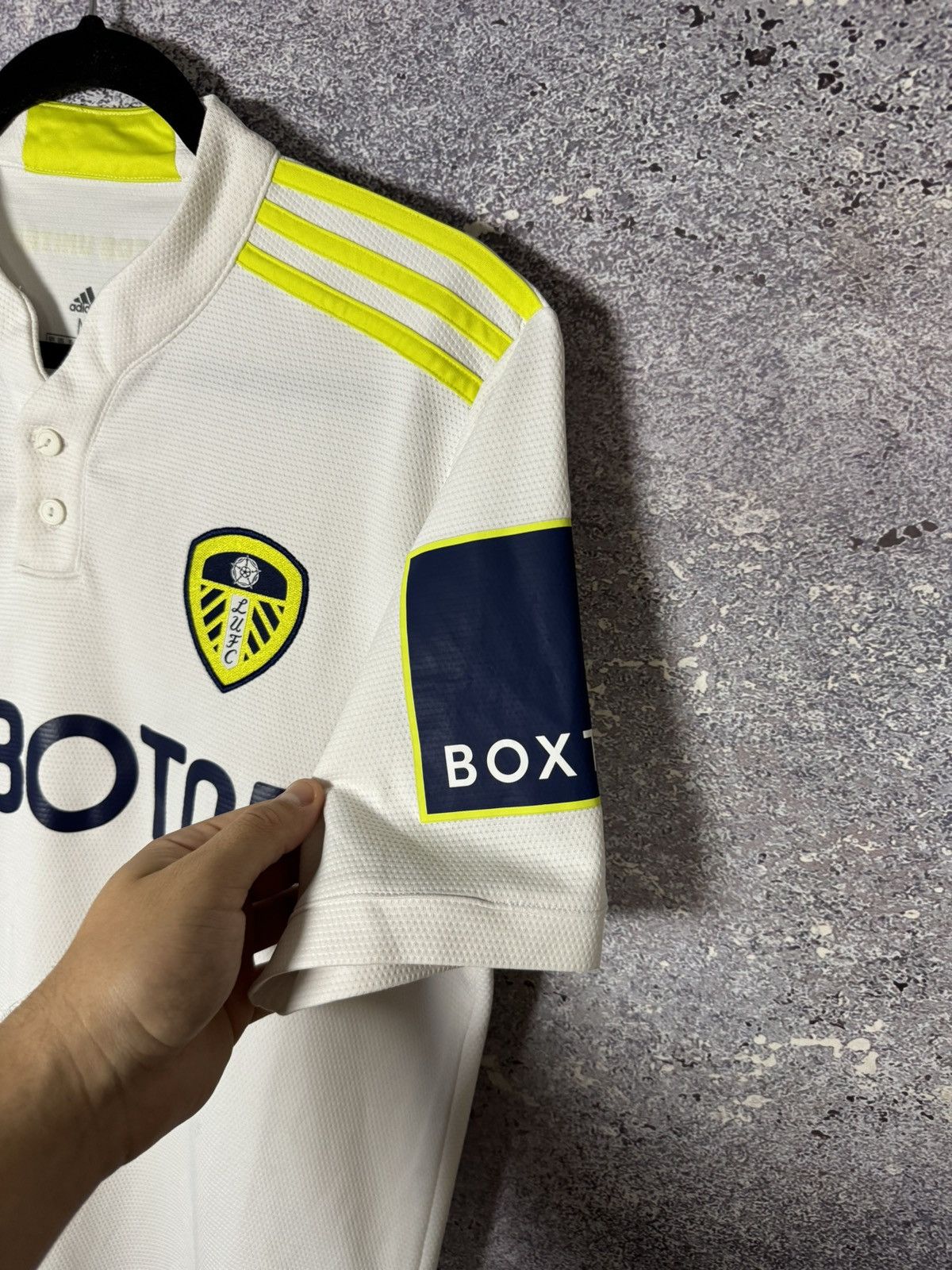 Adidas × Vintage Vintage Leeds United 2021/22 Adidas Soccer Jersey Medium Size US M / EU 48-50 / 2 - 6 Thumbnail
