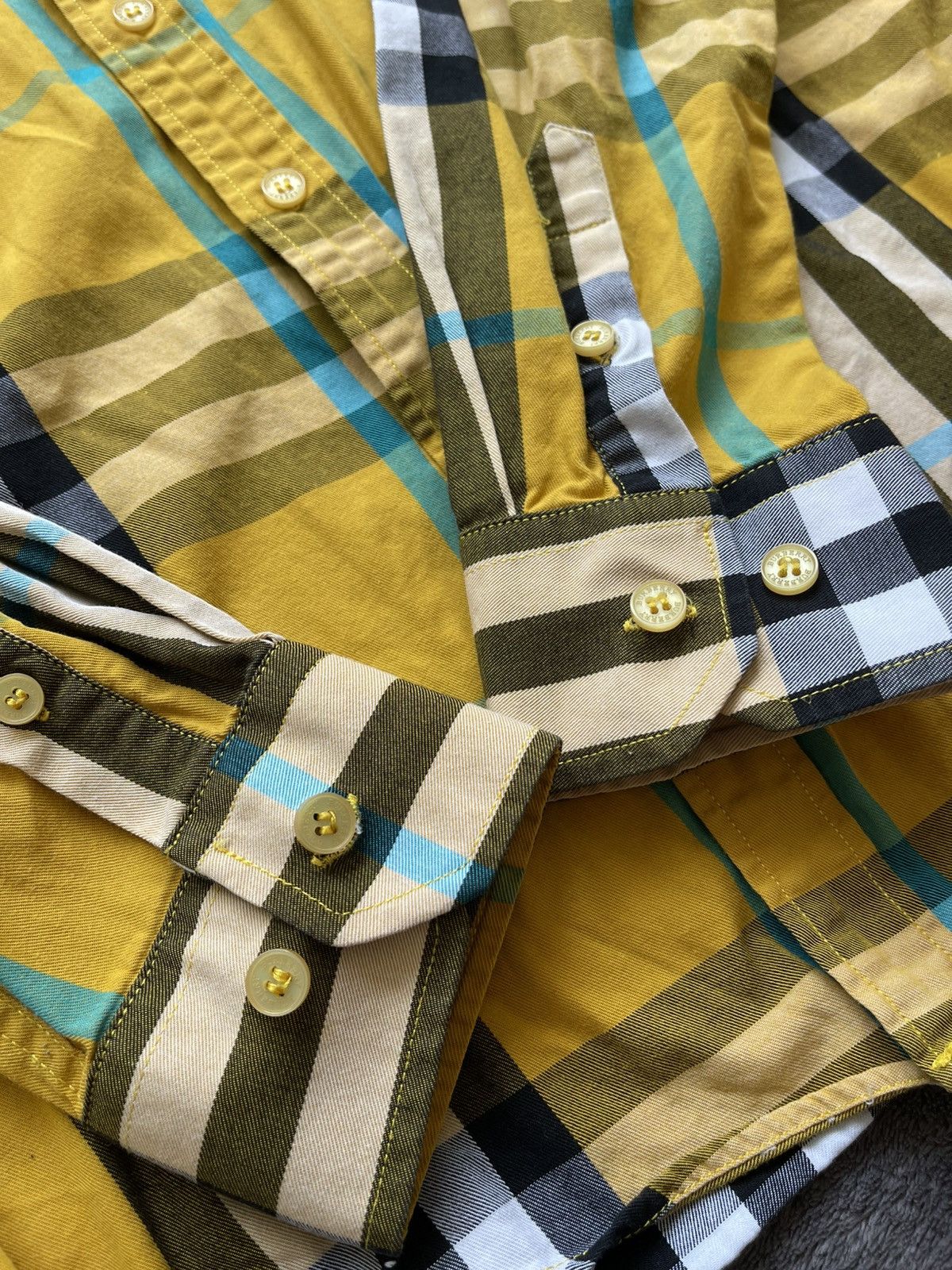 Burberry BURBERRY SHIRT Size US M / EU 48-50 / 2 - 4 Thumbnail