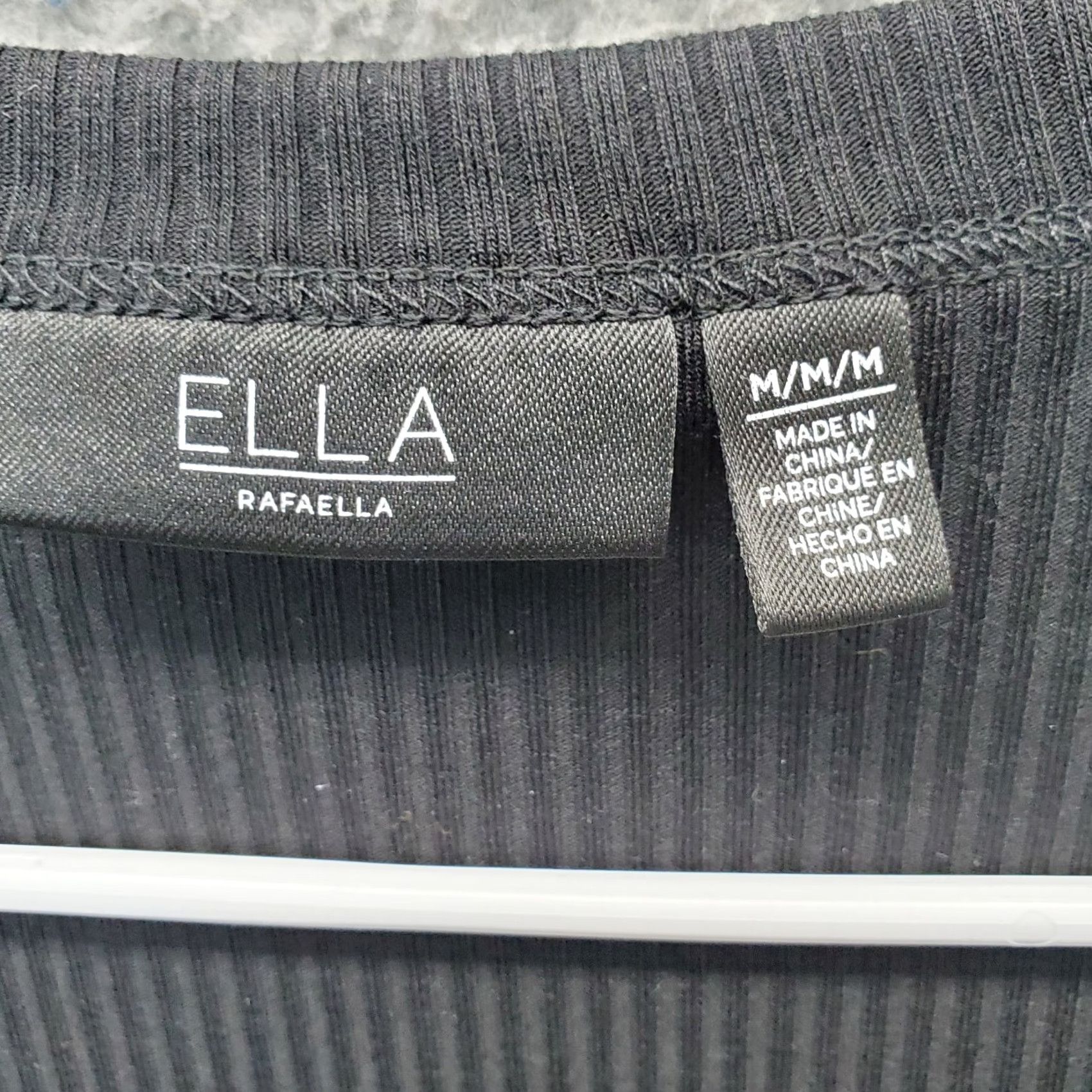 Vintage Ella Rafaella Blouse Womens Size M Black Elbow Sleeve Pearl Trim Pullover Short Sleeve Rib Pattern: Solid Shirt Size M / US 6-8 / IT 42-44 - 5 Thumbnail