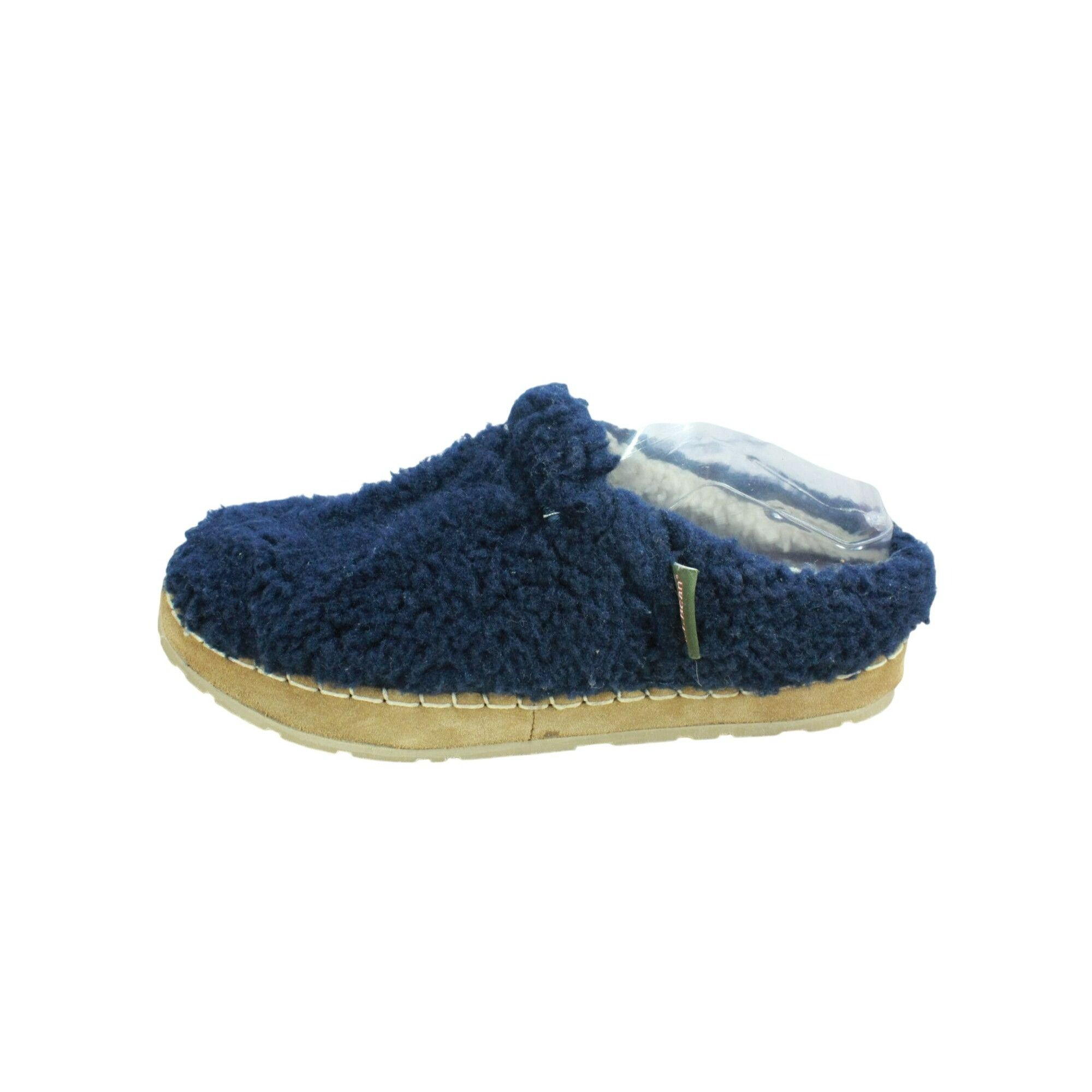 L.L. Bean LL Bean Women's Wicked Good Fleece Cozy Slippers Size US 8 / IT 38 - 1 Thumbnail