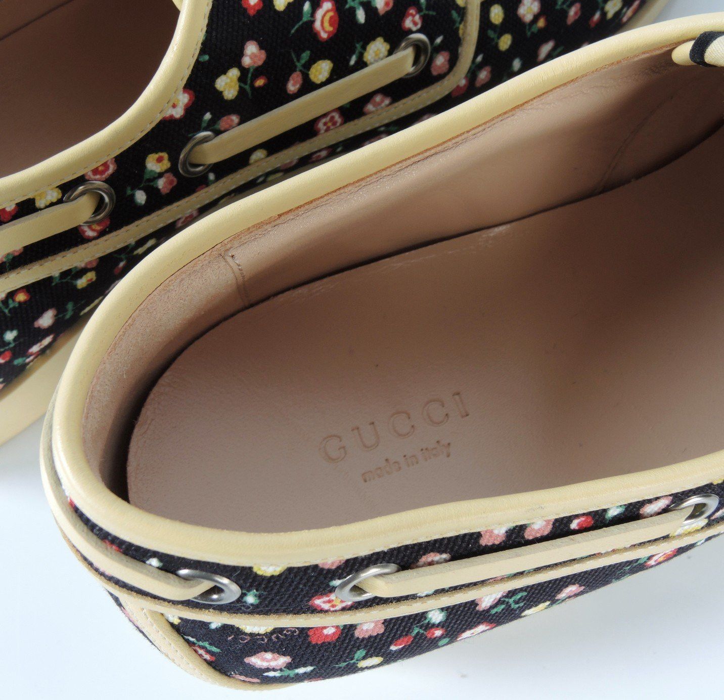 o1smst1ft0424 Floral Boat Sneaker in Multicolor