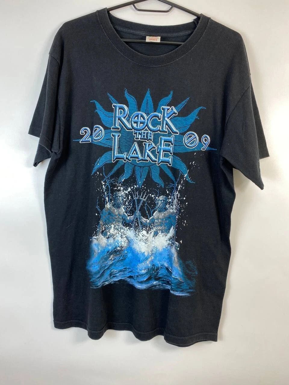 Fruit Of The Loom Festival Music “Rock The Lake” 2009 Vintage T-Shirt CREW L Size US L / EU 52-54 / 3 - 1 Thumbnail