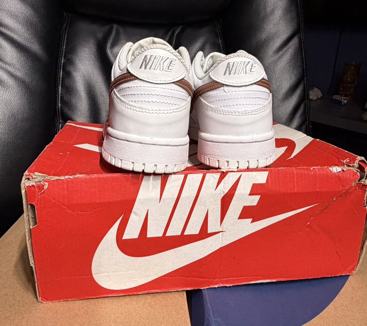 Nike Nike Dunk Low GS - White /Bronze - Sz 7Y/8.5W-DS Brand New Size US 7 / EU 40 - 4 Thumbnail