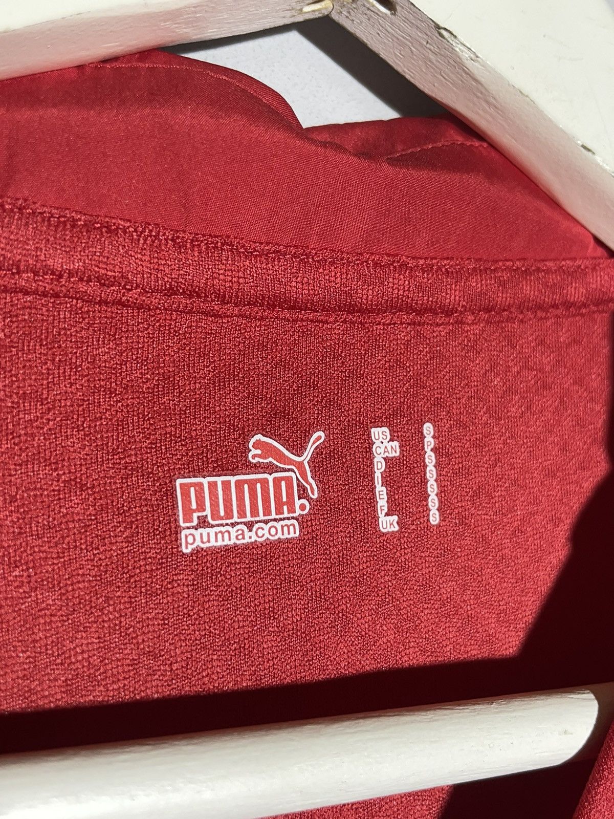 Puma #19 Behrami Switzerland Puma 2010 Home Football Shirt Size US S / EU 44-46 / 1 - 14 Thumbnail