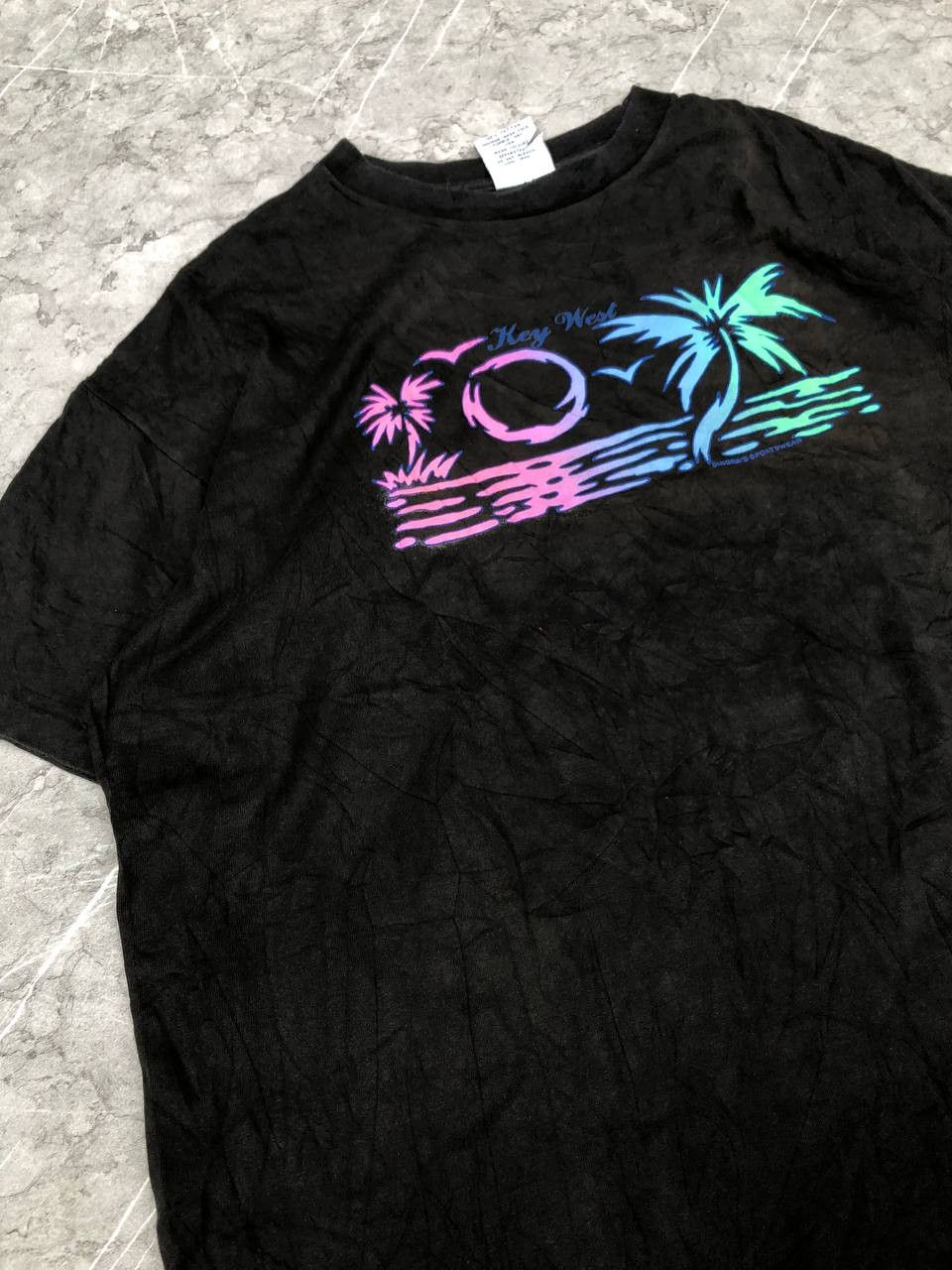 Vintage Thrashed Faded Cross Colours Hawaii T-shirt