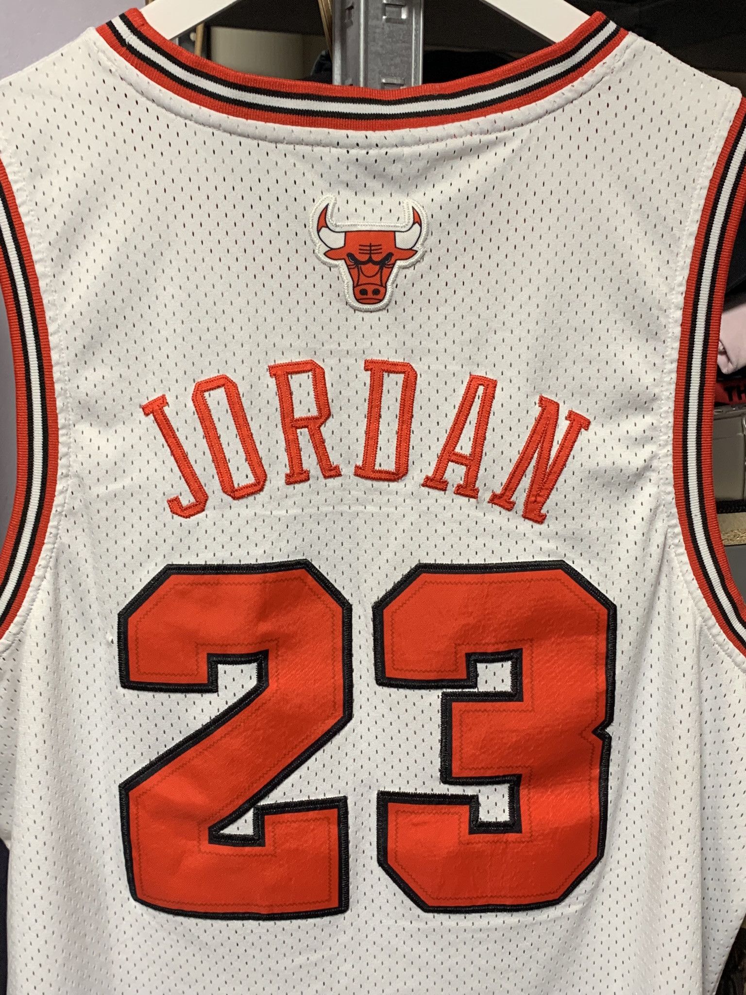 Nike Vintage Nike Chicago Bulls NBA Jersey Jordan #23 XL Size US XL / EU 56 / 4 - 15 Thumbnail