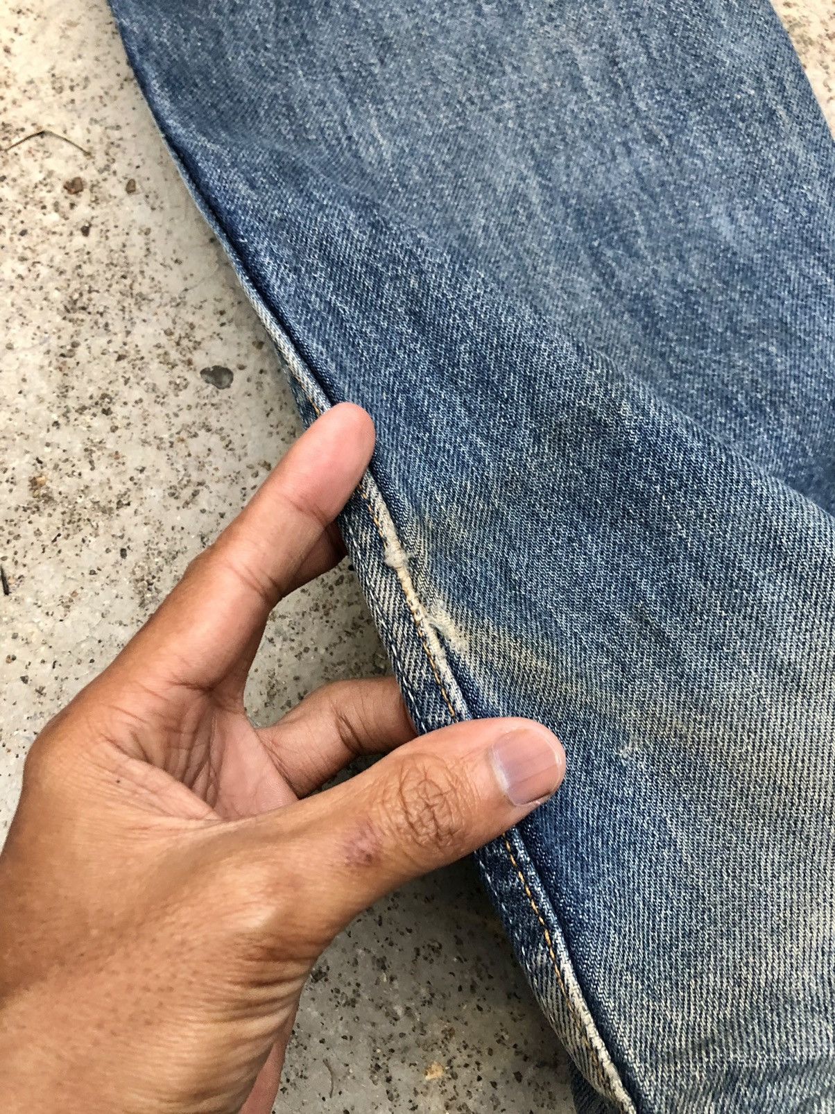 Levi's VINTAGE 90s LEVIS 501 DIRTY DISTRESSED DENIM Size US 28 / EU 44 - 10 Thumbnail