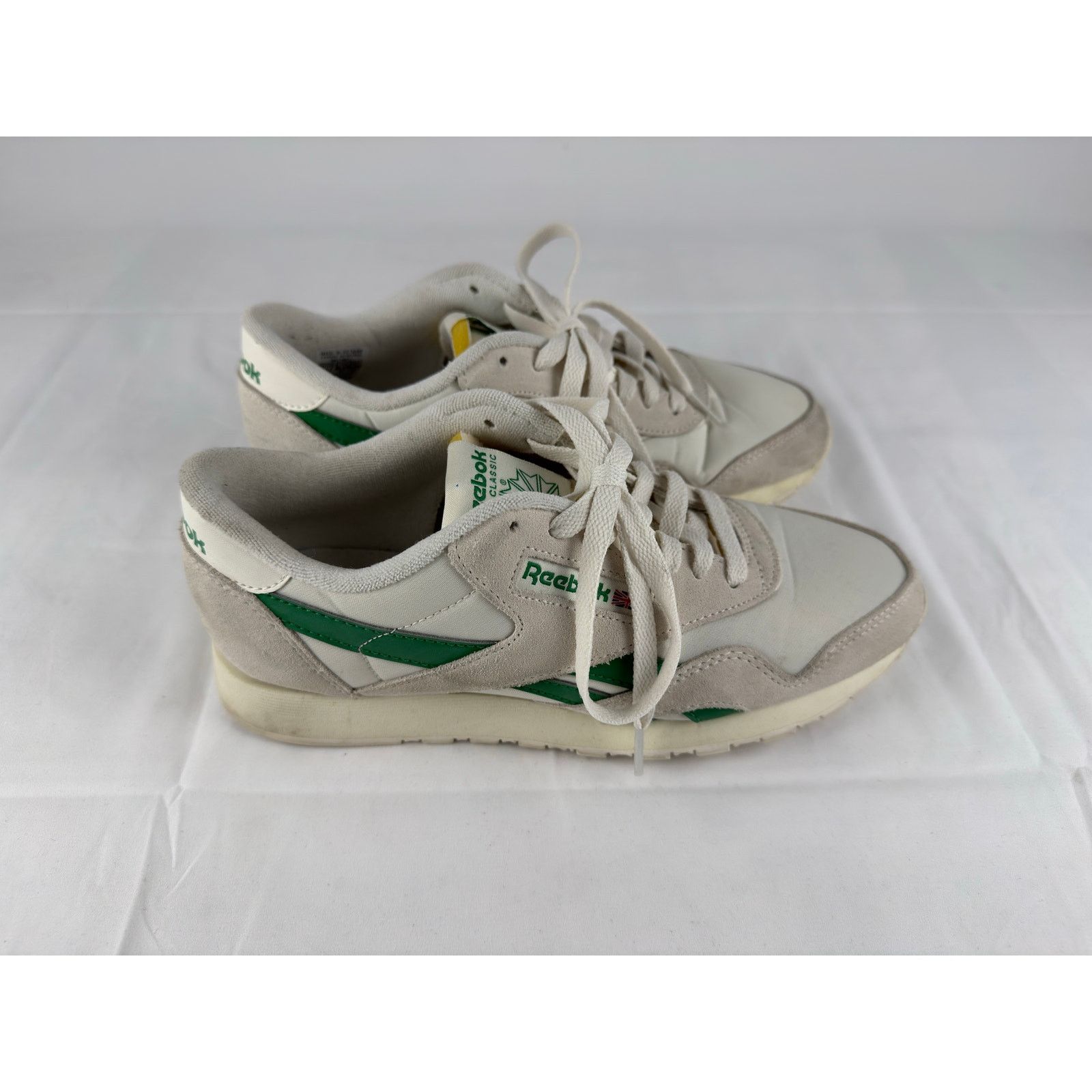 Reebok Reebok CL Nylon Chalk/Green GX8932 Running Shoes Men’s 8 Size US 8 / EU 41 - 4 Thumbnail