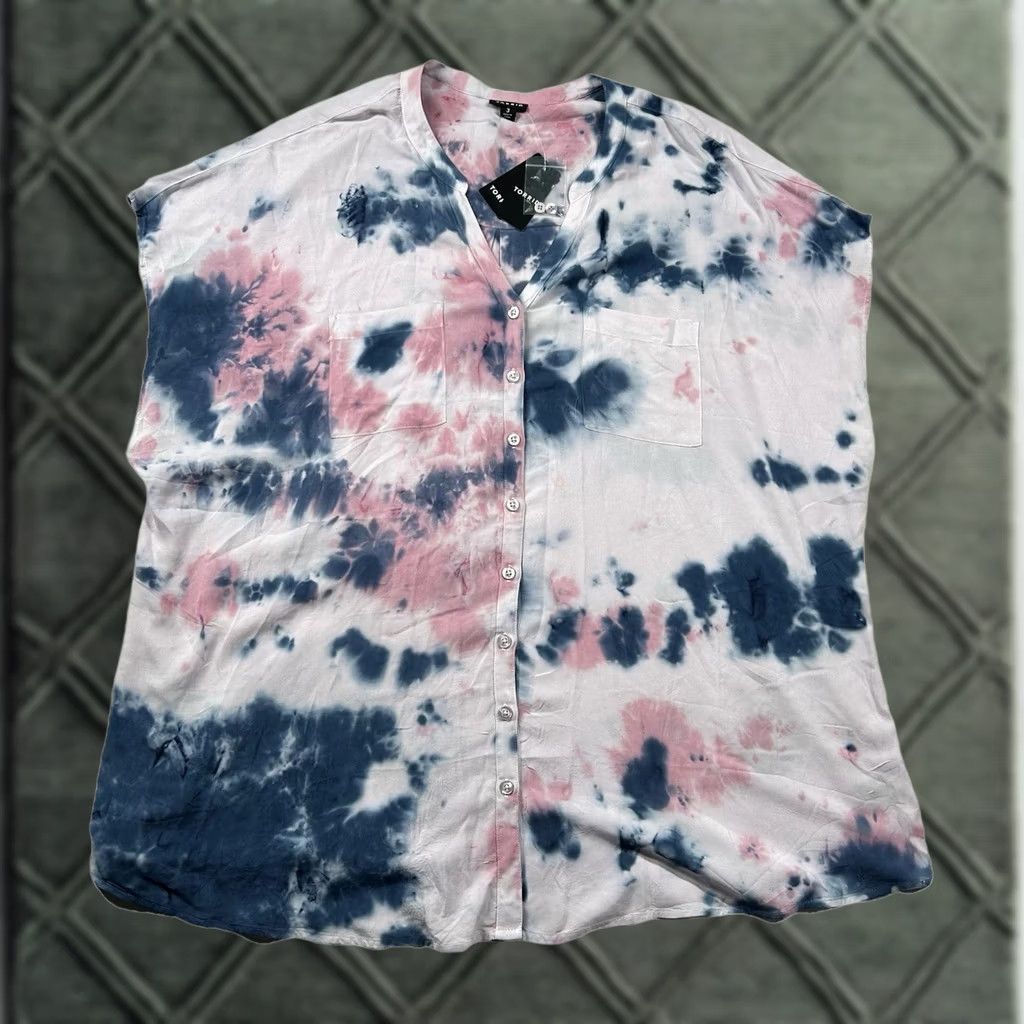 Torrid Torrid Top Womens 3X Button-Up Rayon Tie-Dye Challis Lightweight Plus Shirt Womens Short Sleeve V-Neck Geometric Pattern Multicolor Size XXL / US 16-18 / IT 52-54 - 1 Thumbnail