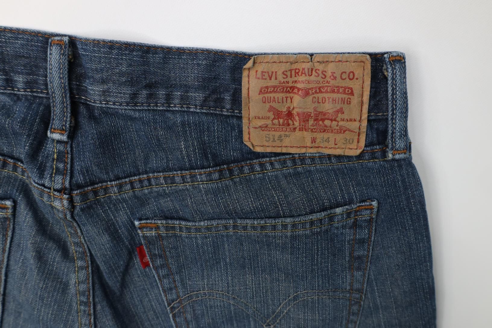 Levi's Vintage Y2K Levis 514 Slim Fit Straight Leg Denim Jeans Blue Size US 34 / EU 50 - 14 Thumbnail