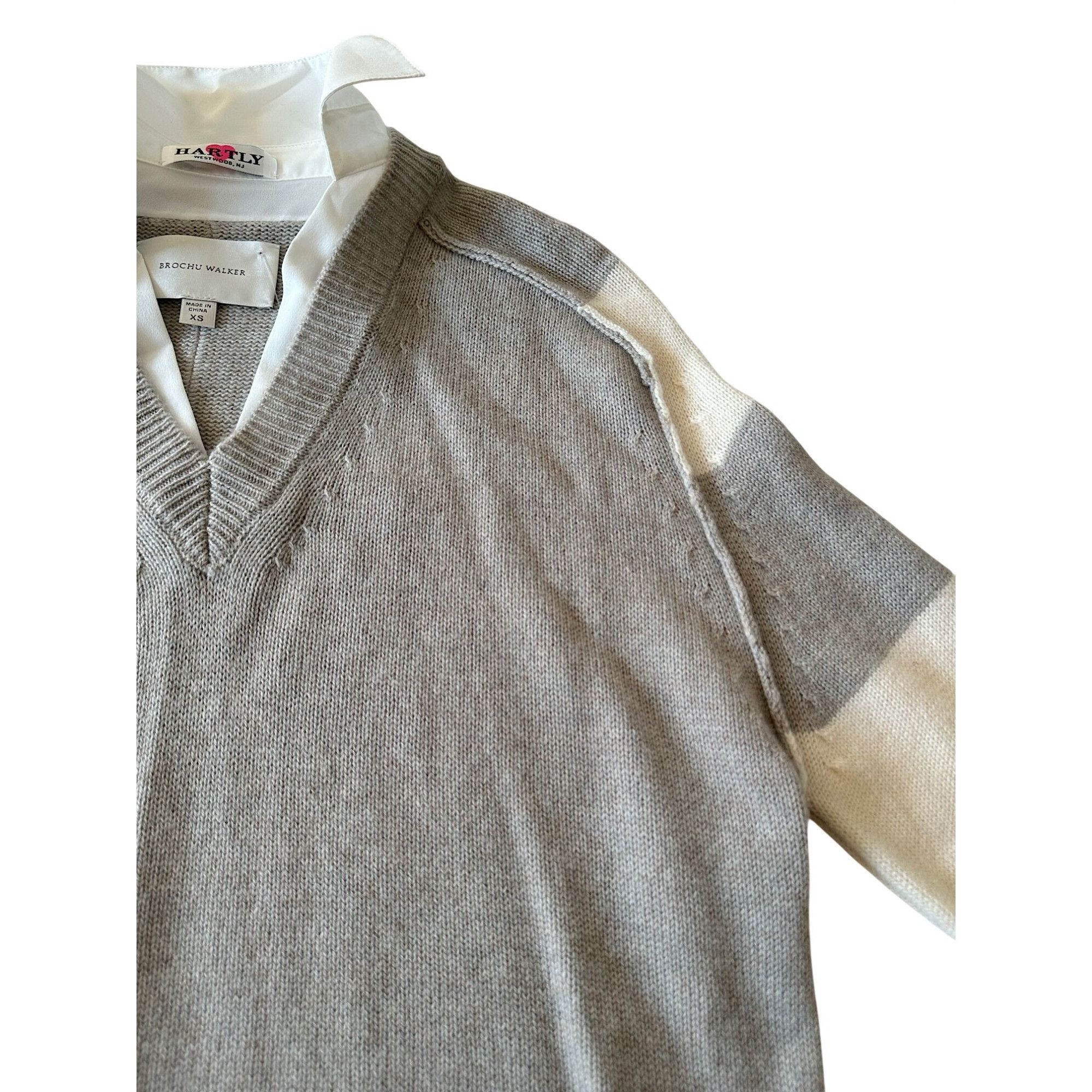 Brochu Walker Brochu Walker Striped V Neck Layered Pullover Sweater. Size Size XS / US 0-2 / IT 36-38 - 13 Thumbnail