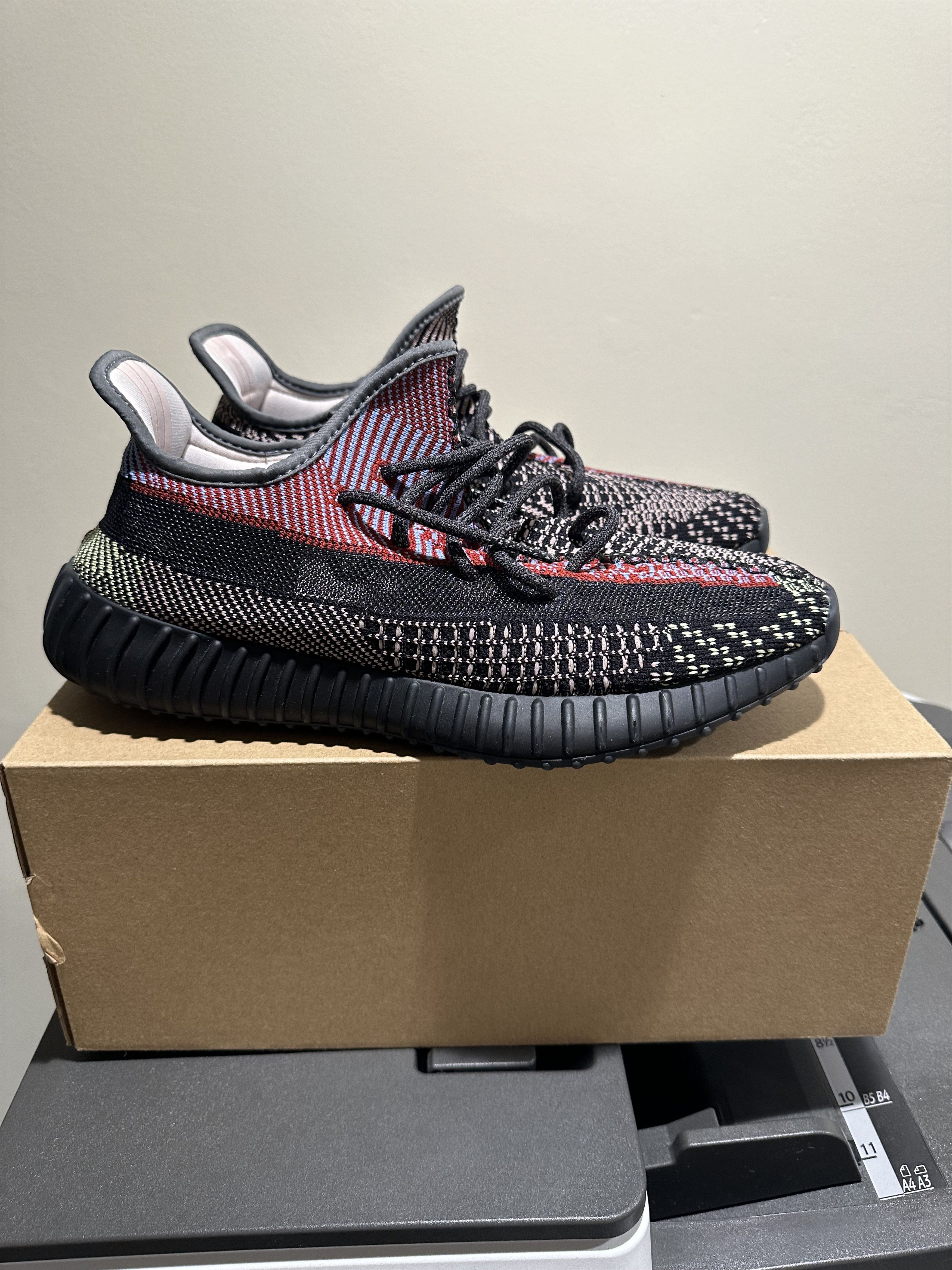 Adidas × Kanye West Adidas Yeezy Boost 350 V2 Yecheil (Non-Reflective) Size US 10.5 / EU 43-44 - 4 Thumbnail