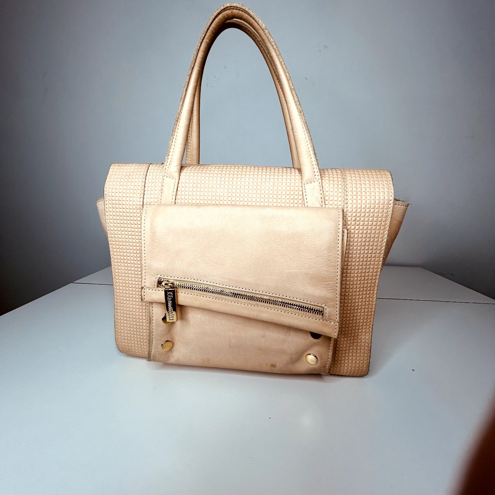 Hammitt Cream Leather Satchel Front Zip Pocket Red Interior in Beige, Women's