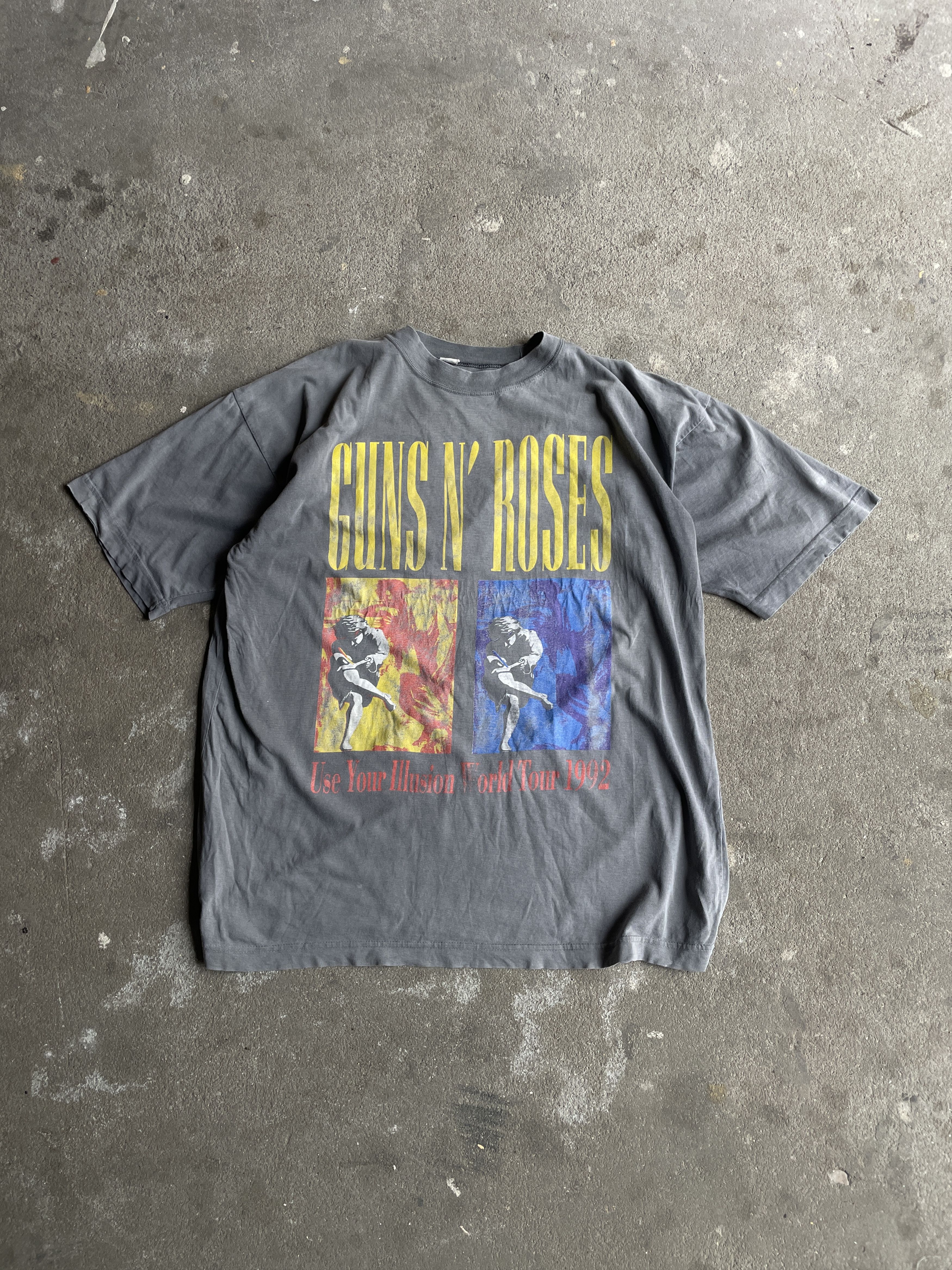 Band Tees × Vintage Vintage Guns and Roses use your illusion world tour 1992 Size US L / EU 52-54 / 3 - 1 Thumbnail